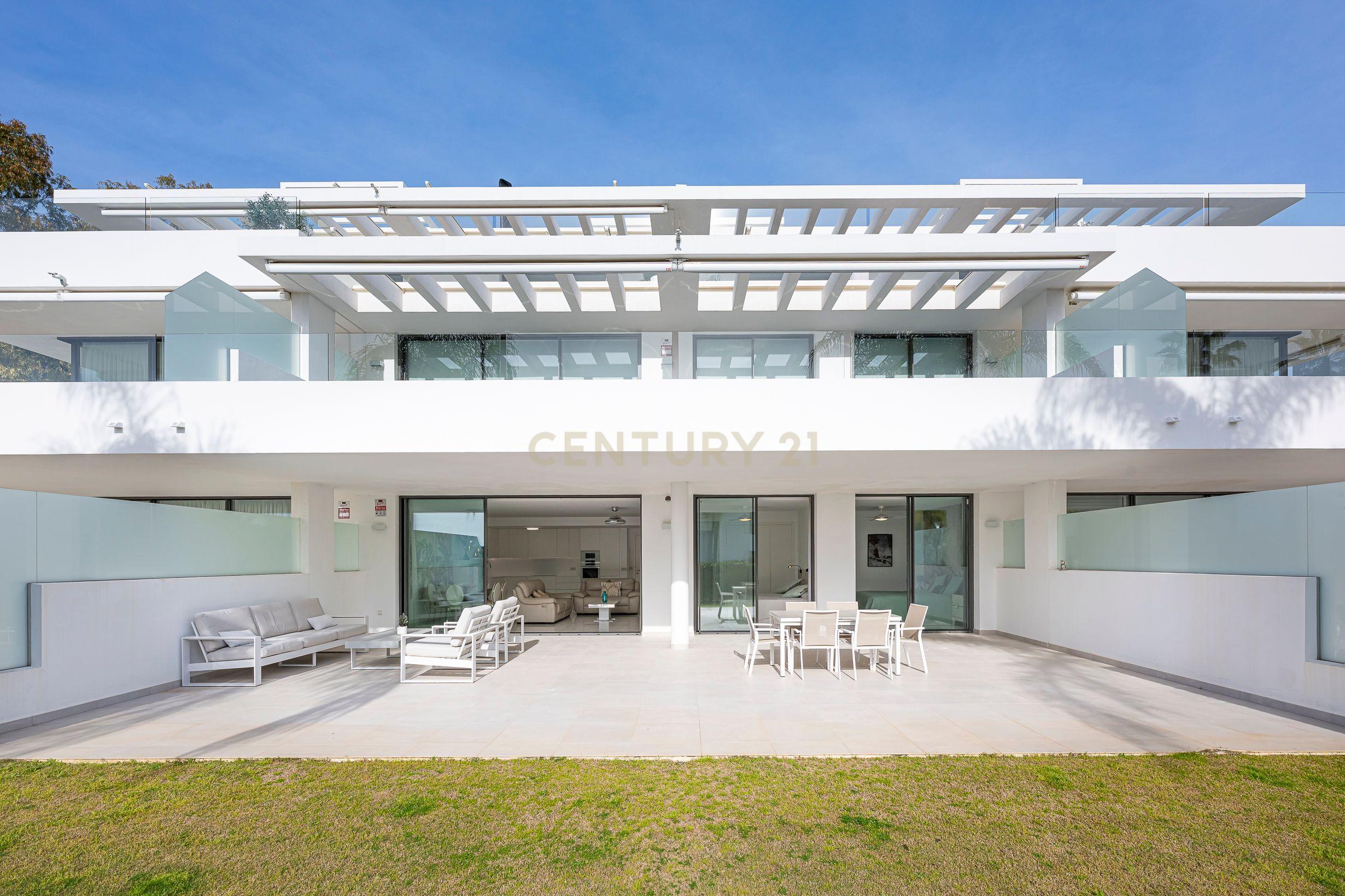 APARTAMENTO DE LUXO NO URB. CATALEYA, ATALAYA-ESTEPONA - Image 4