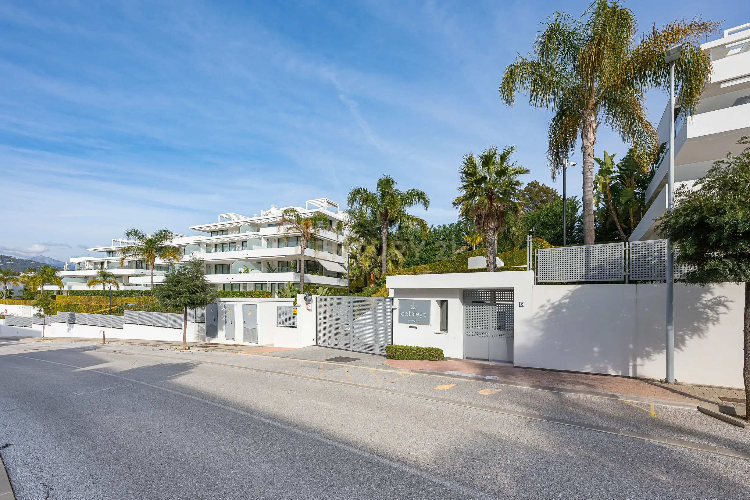 APARTAMENTO DE LUXO NO URB. CATALEYA, ATALAYA-ESTEPONA - Image 30