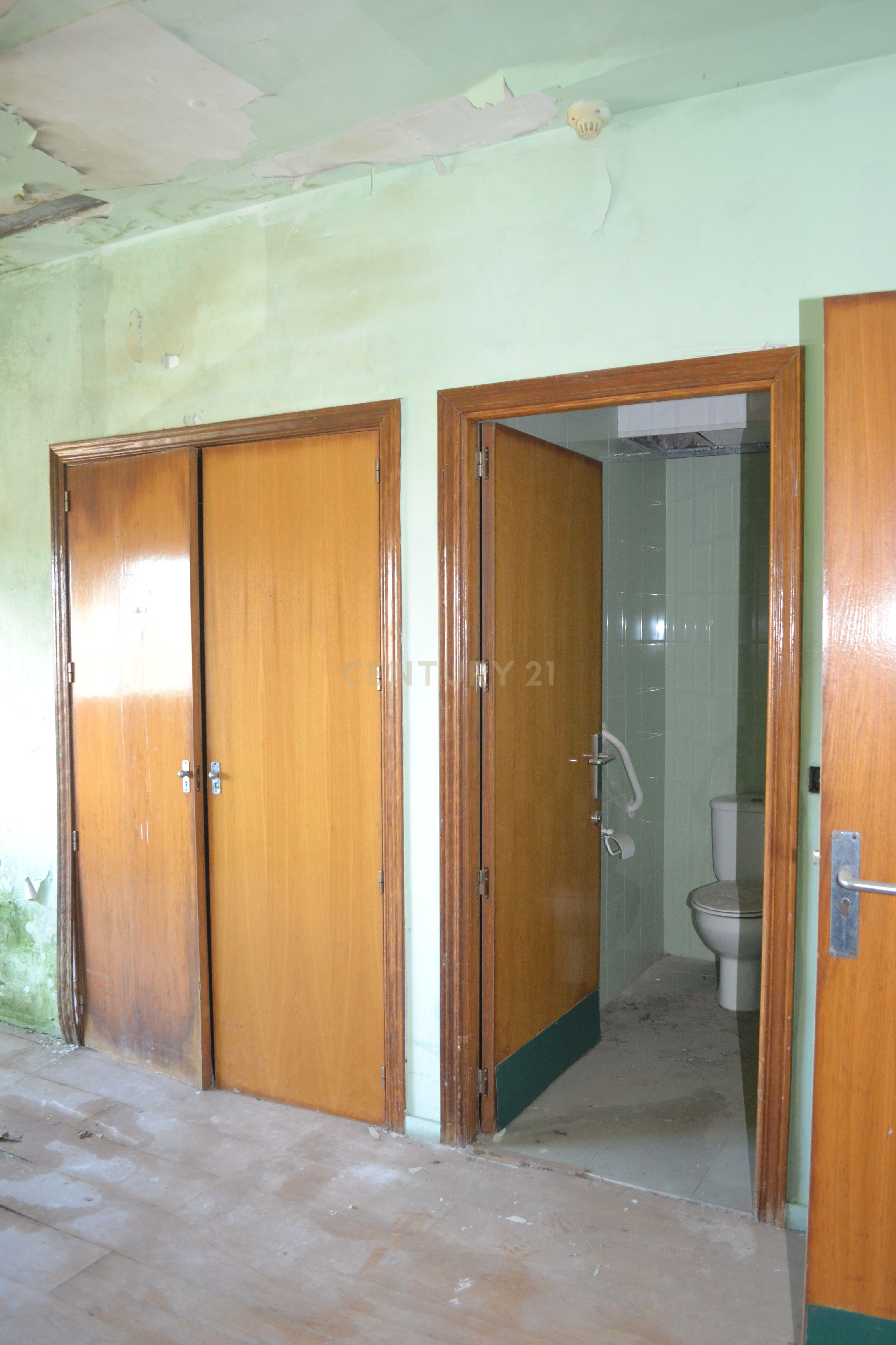 undefined - Image 32