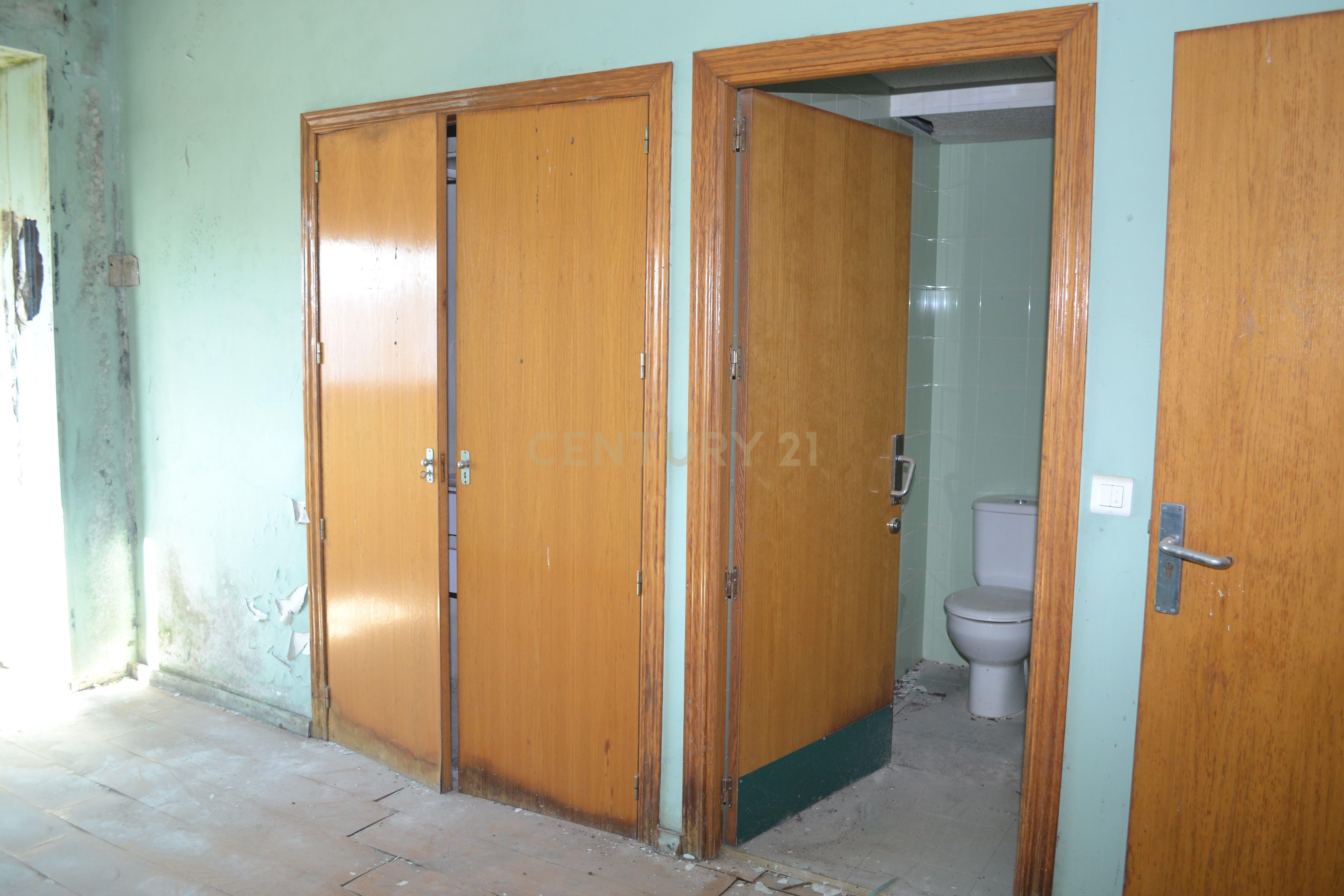 undefined - Image 34