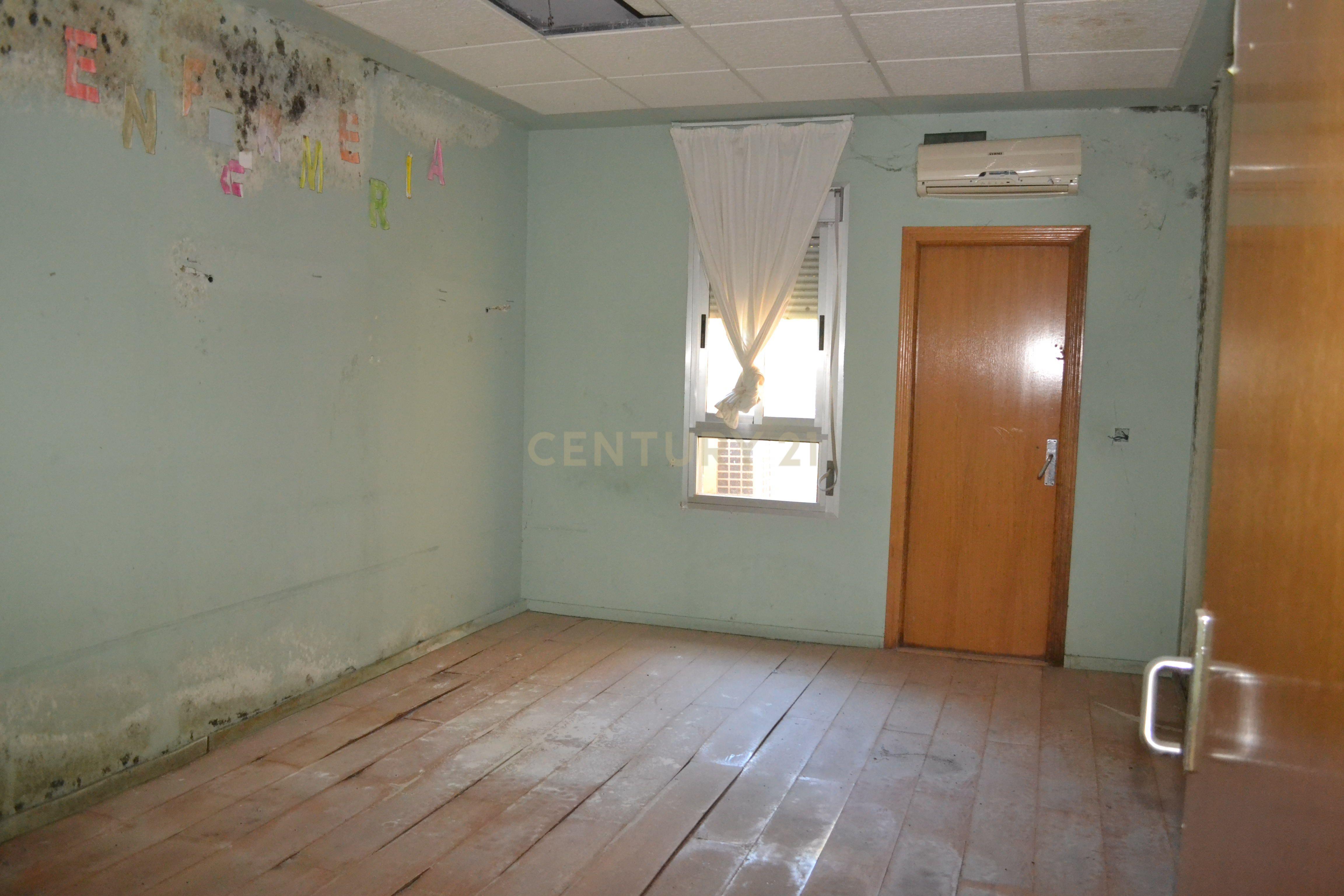 undefined - Image 35