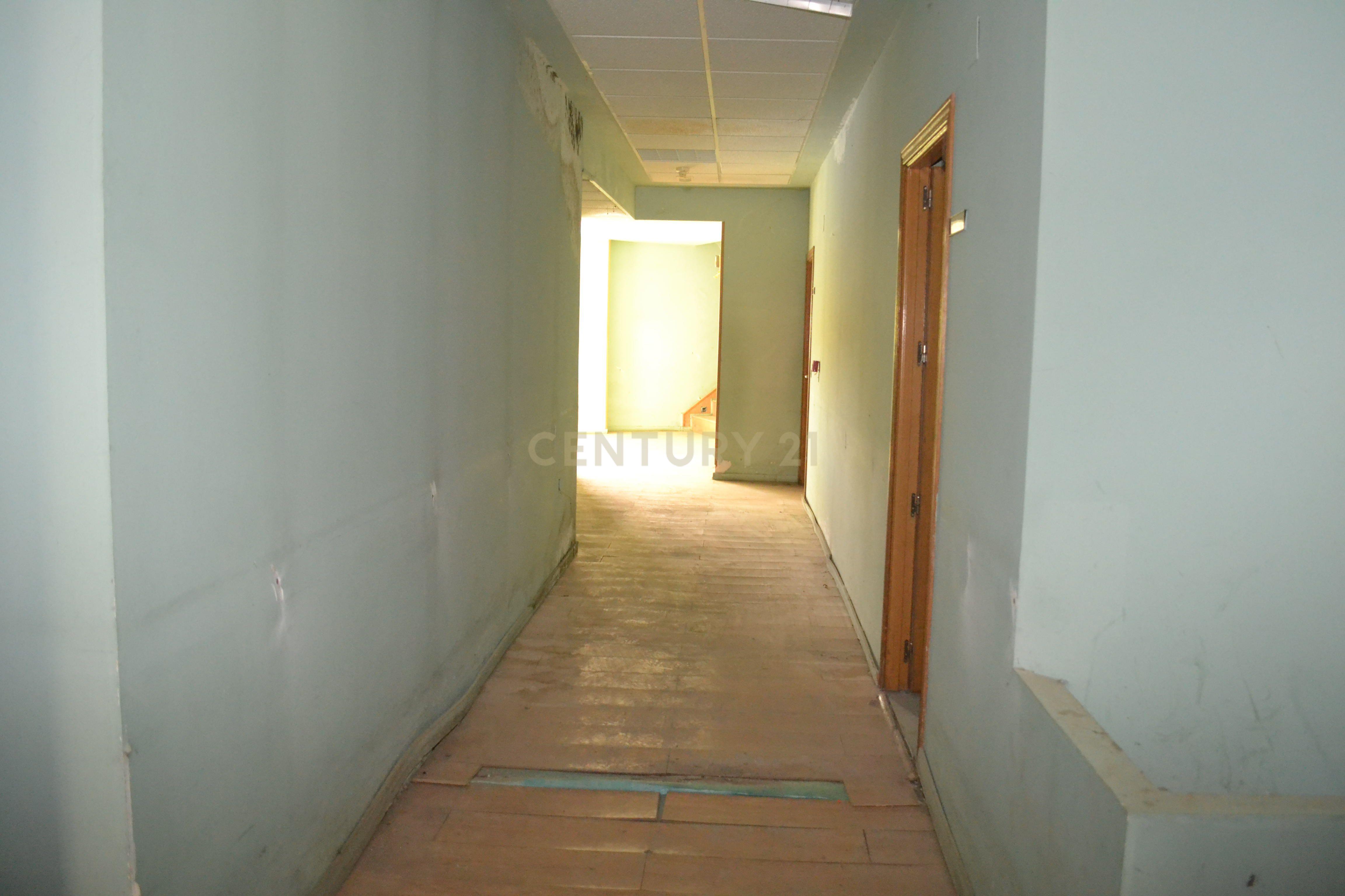 undefined - Image 37