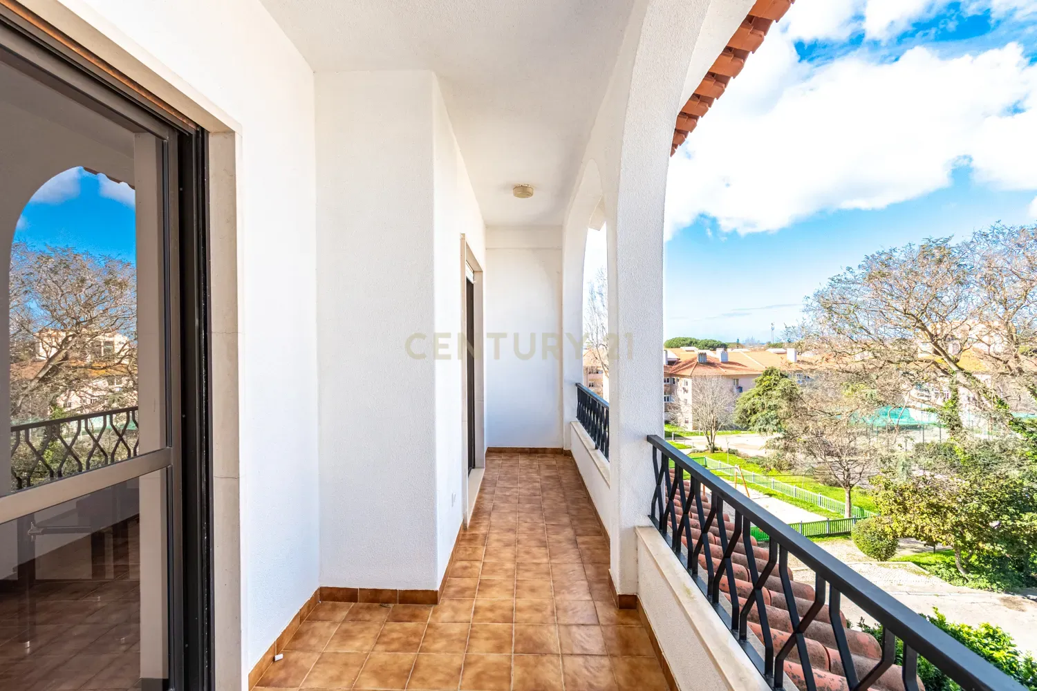 Moradia T3 em São Pedro do Estoril - Mobilado ou Não. - Image 18