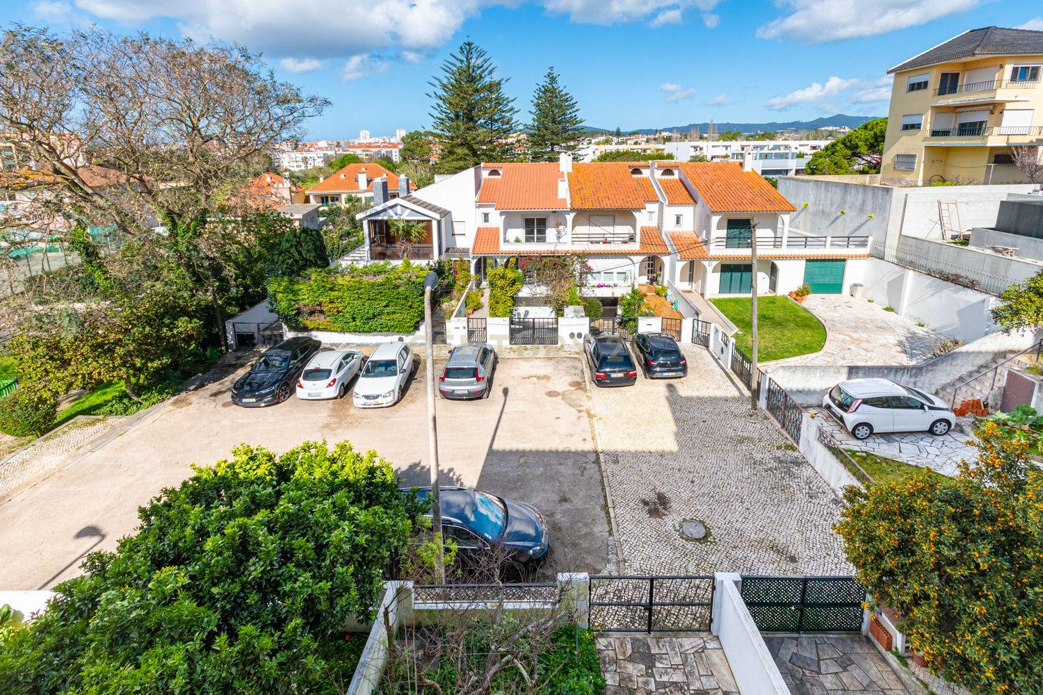 Moradia T3 em São Pedro do Estoril - Mobilado ou Não. - Image 25