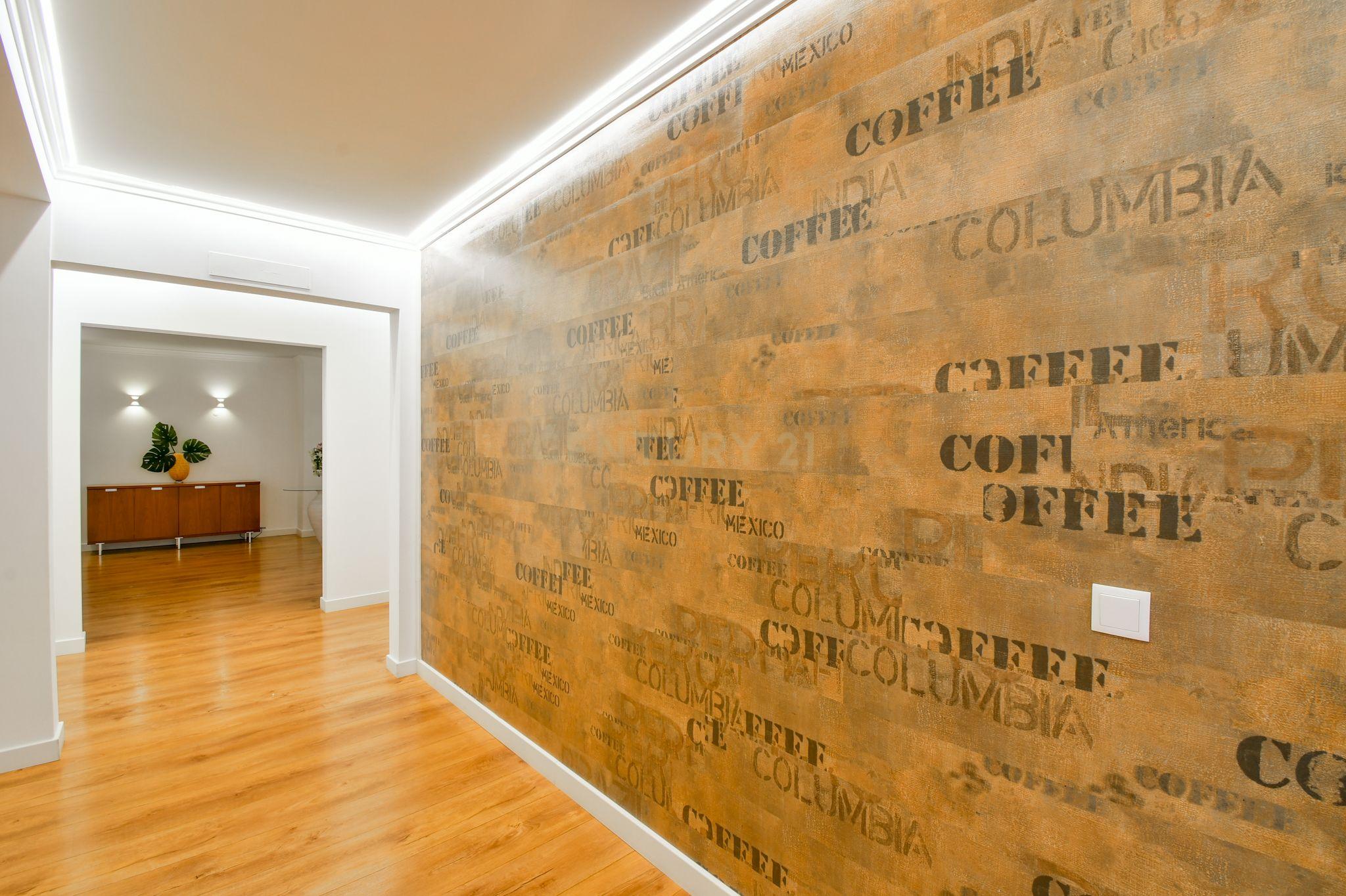 Apartamento T3+1 duplex com terraço no coração de Cascais - Image 19