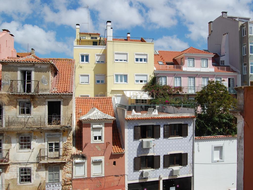 Prédio para investimento na Estrela em Lisboa - Image 9
