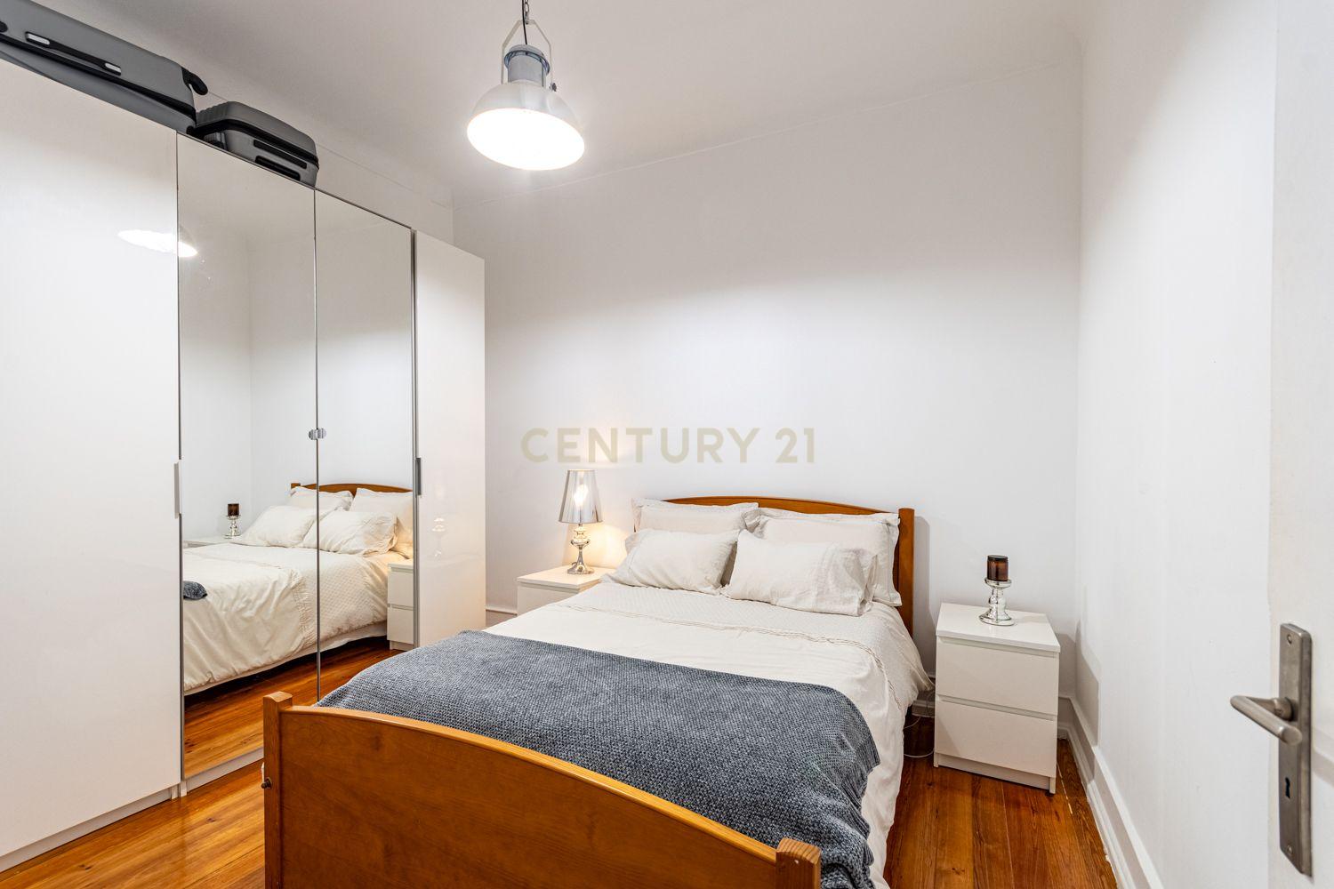 APARTAMENTO T3+1 PENHA DE FRANÇA - Image 10
