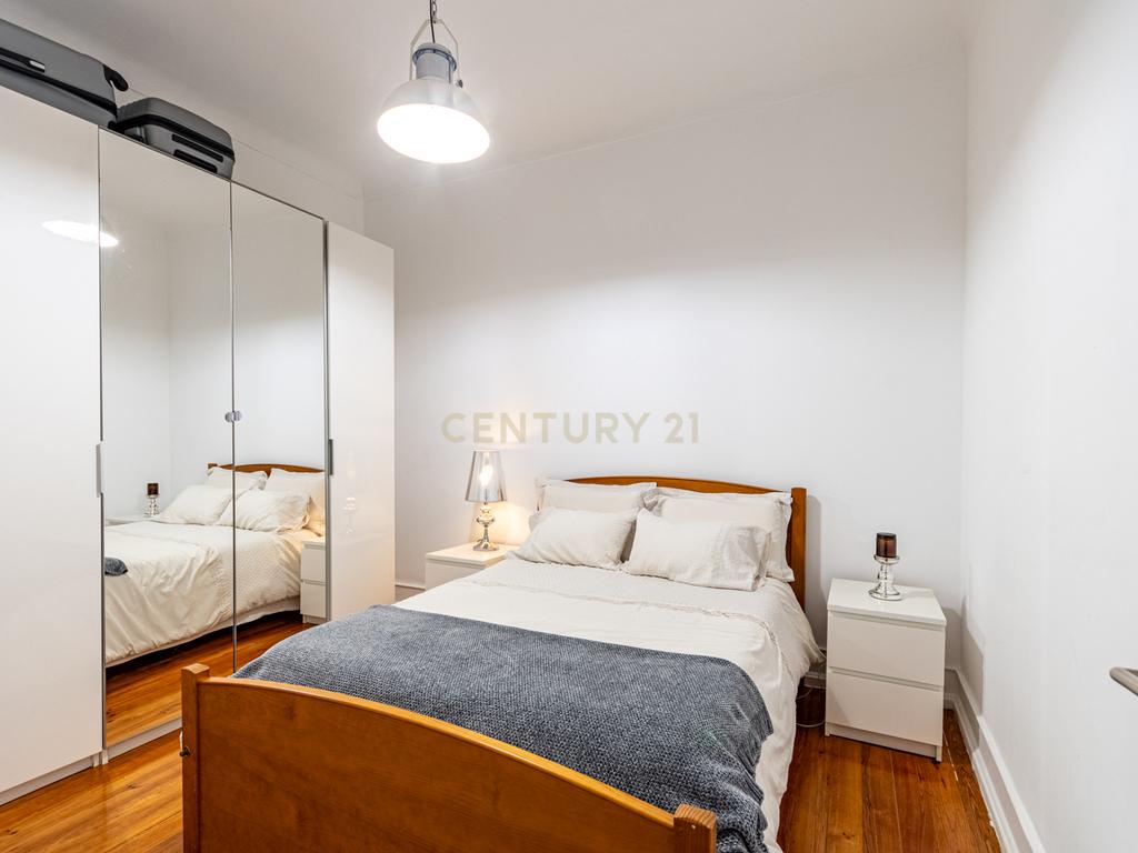 APARTAMENTO T3+1 PENHA DE FRANÇA - Image 10