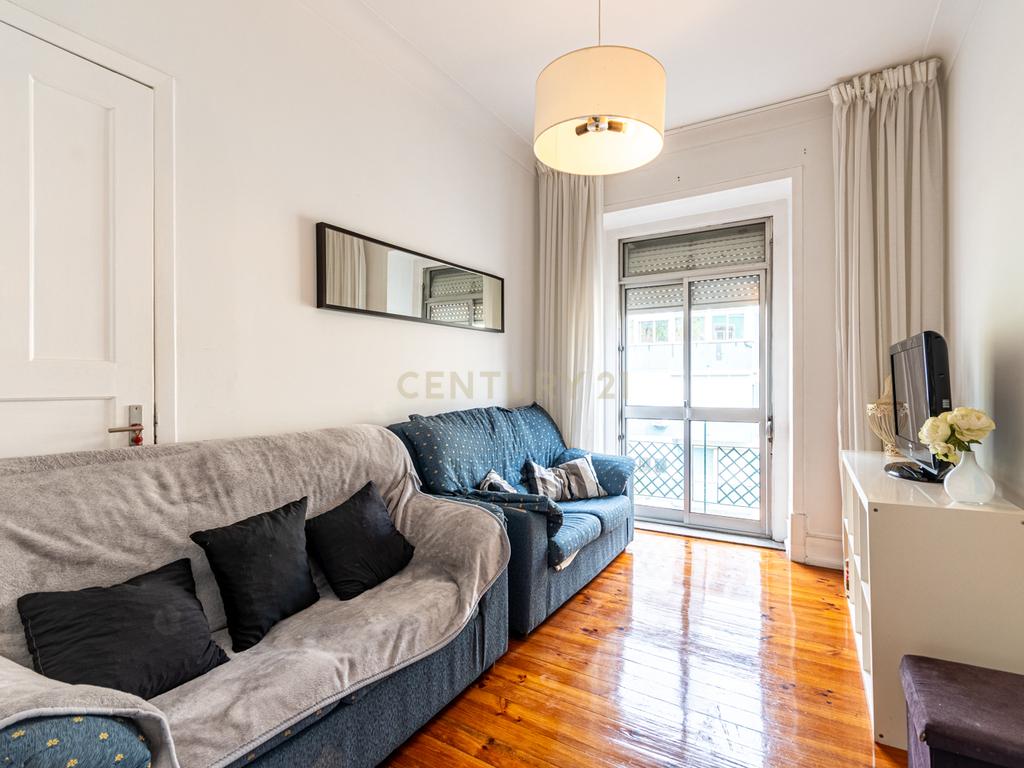 APARTAMENTO T3+1 PENHA DE FRANÇA - Image 3