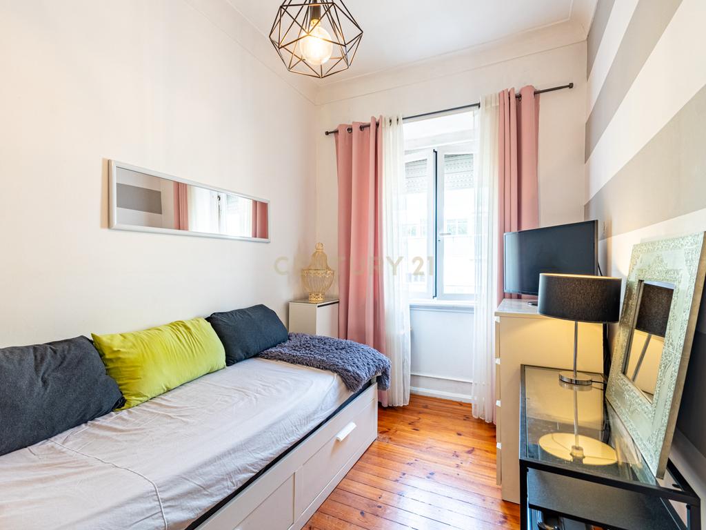 APARTAMENTO T3+1 PENHA DE FRANÇA - Image 7
