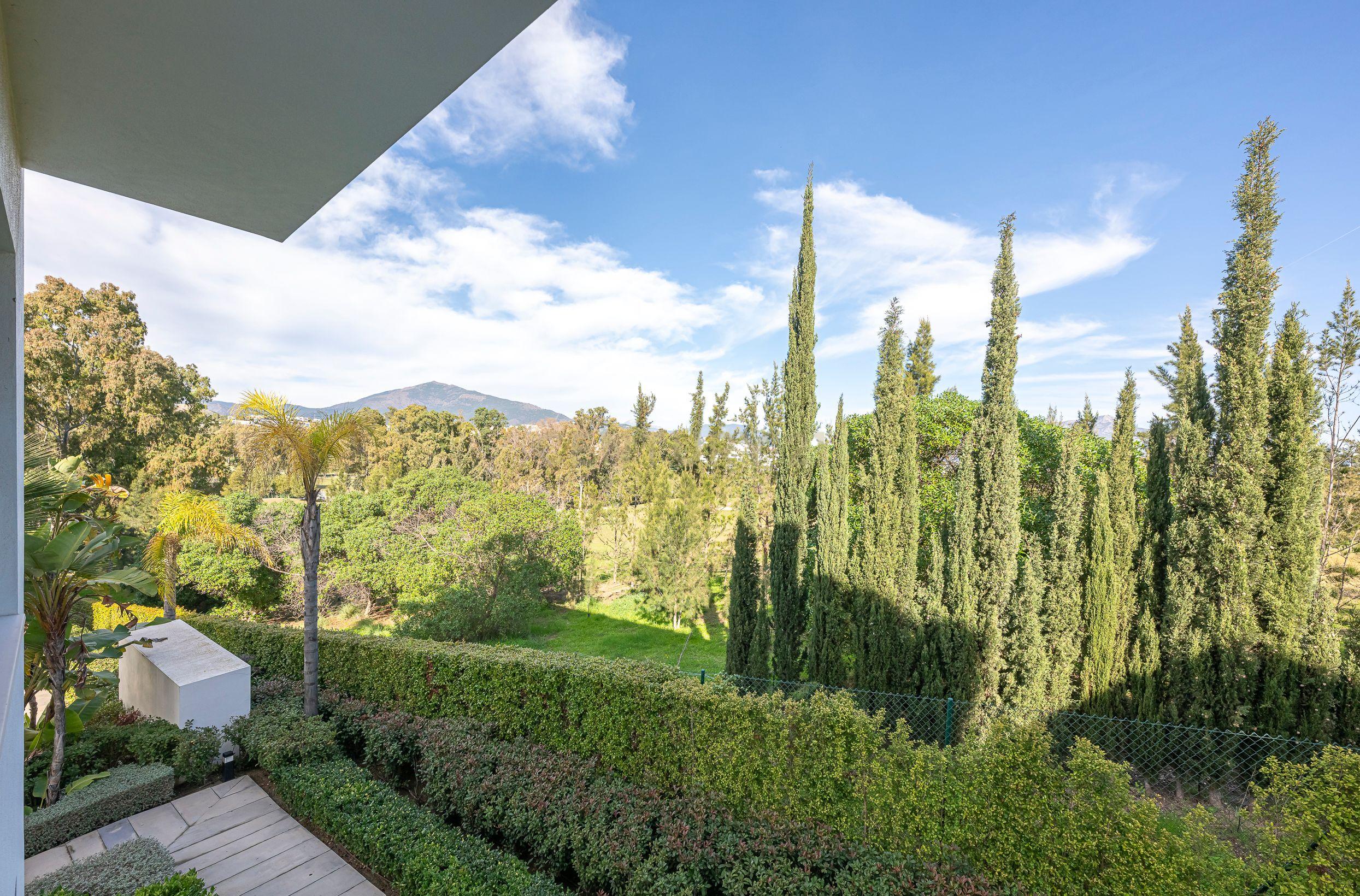 APARTAMENTO DE LUXO NO URB. CATALEYA, ATALAYA-ESTEPONA - Image 32