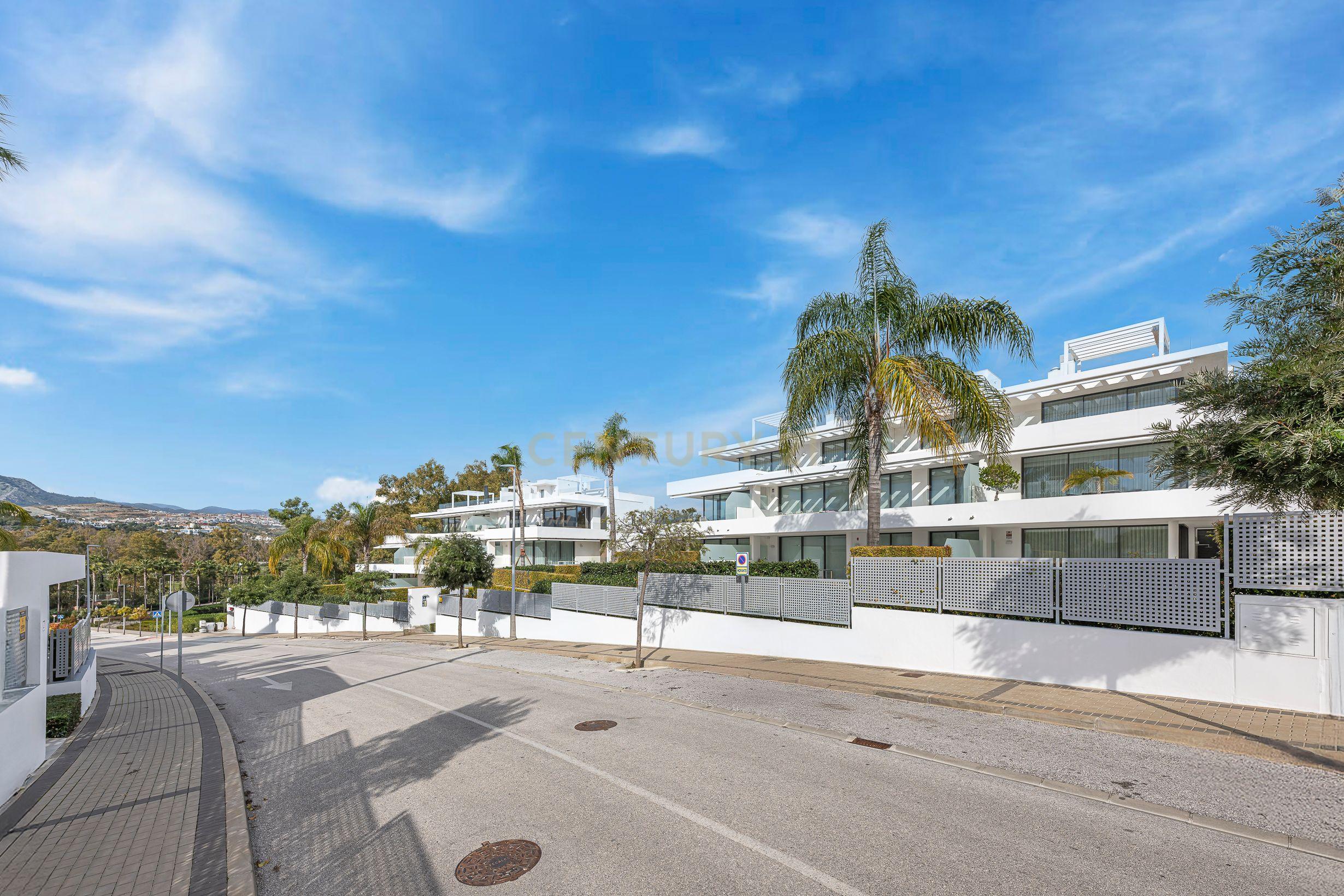 APARTAMENTO DE LUXO NO URB. CATALEYA, ATALAYA-ESTEPONA - Image 33