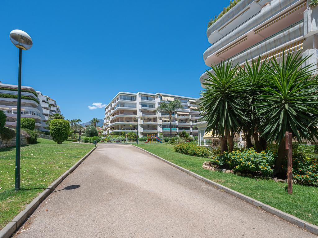 Apartamento exclusivo em Campos de Guadalmina - Image 26