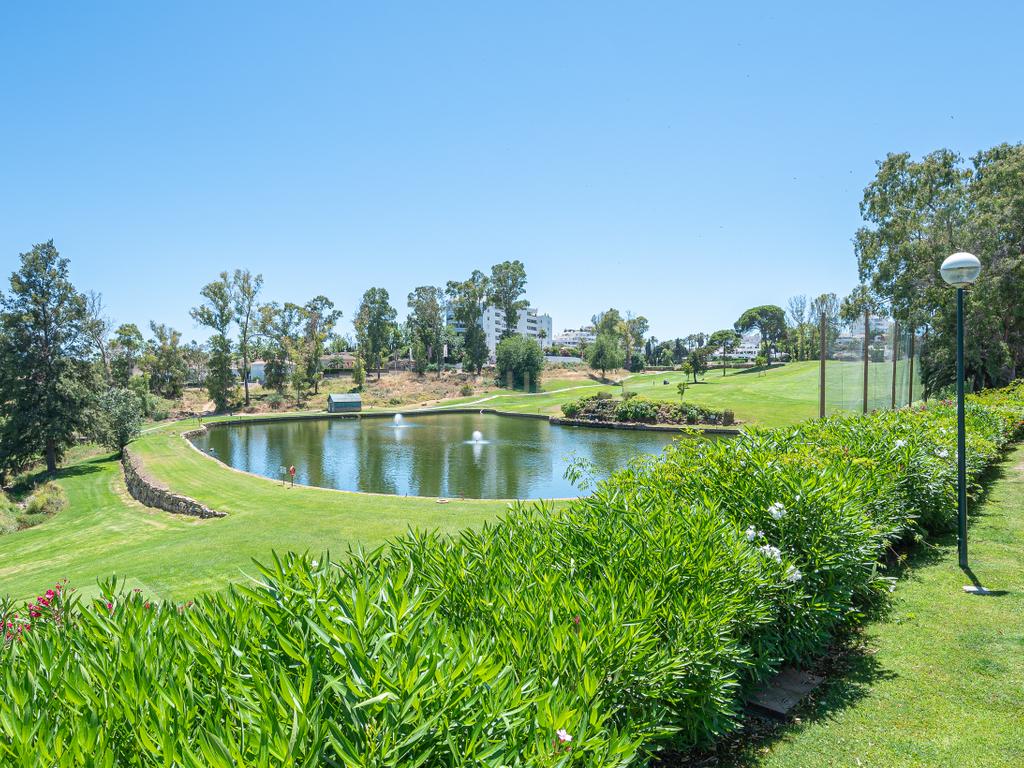Apartamento exclusivo em Campos de Guadalmina - Image 32