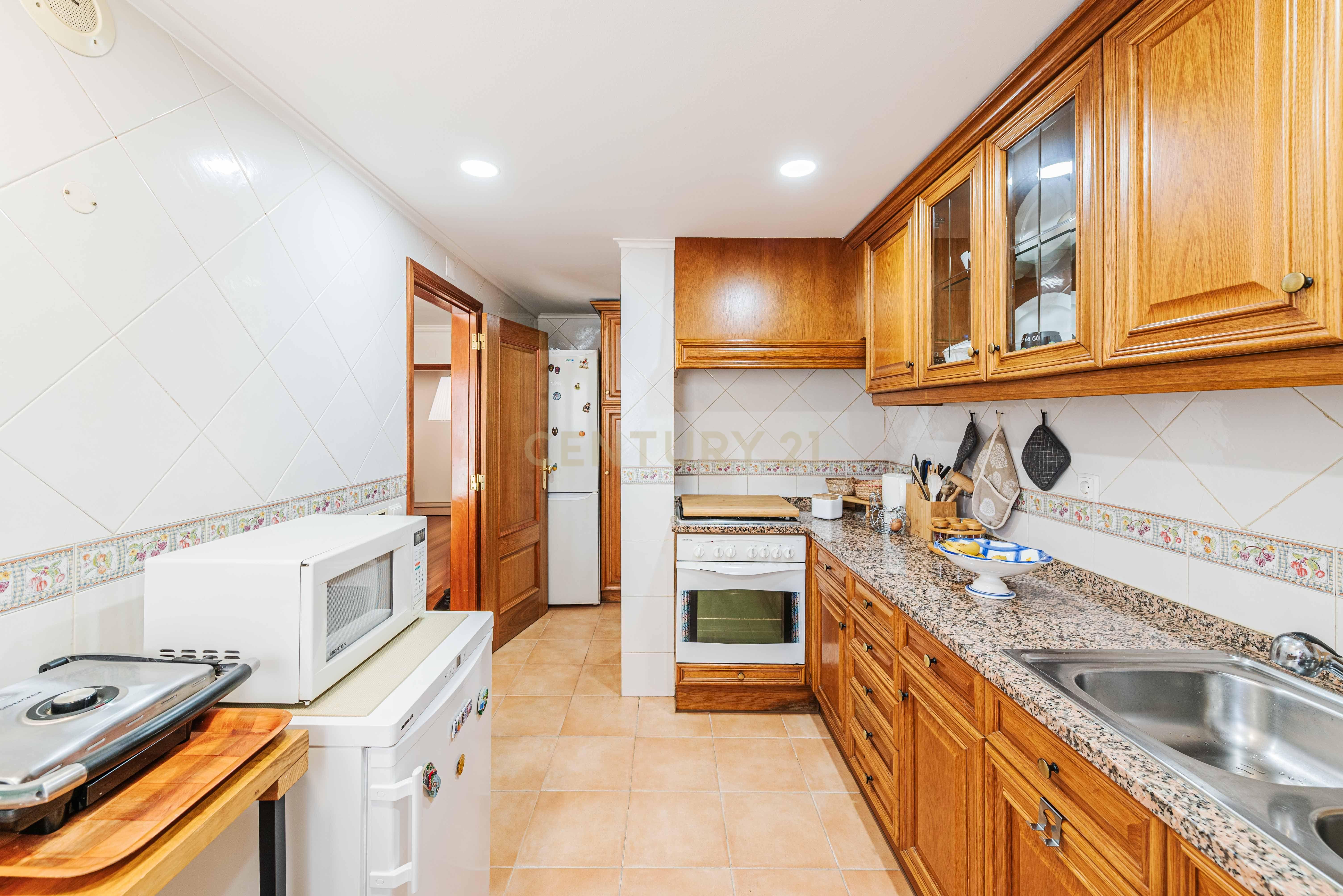 Apartamento T1 em Parede (Cascais) | Excelente Localização - Image 15