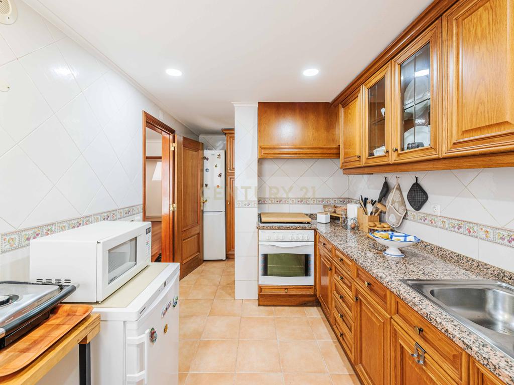 Apartamento T1 em Parede (Cascais)  | Excelente Localização - Image 15