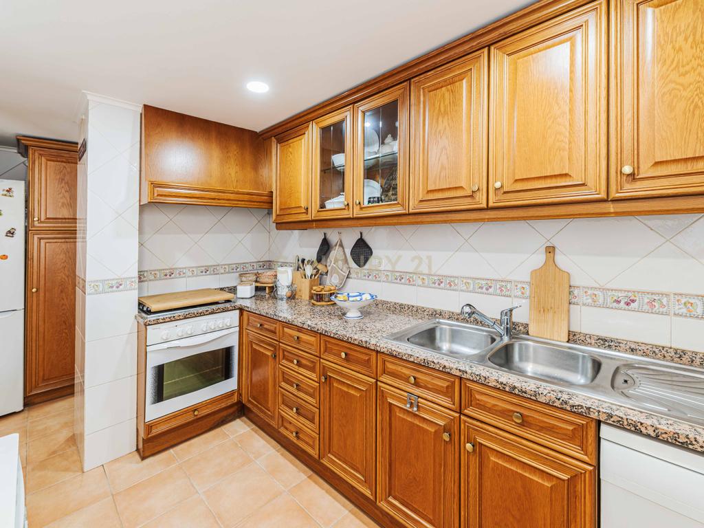 Apartamento T1 em Parede (Cascais)  | Excelente Localização - Image 16