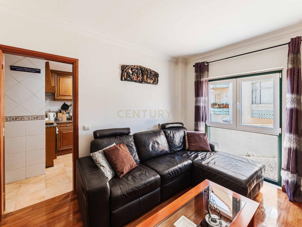 Apartamento T1 em Parede (Cascais)  | Excelente Localização - Image 2