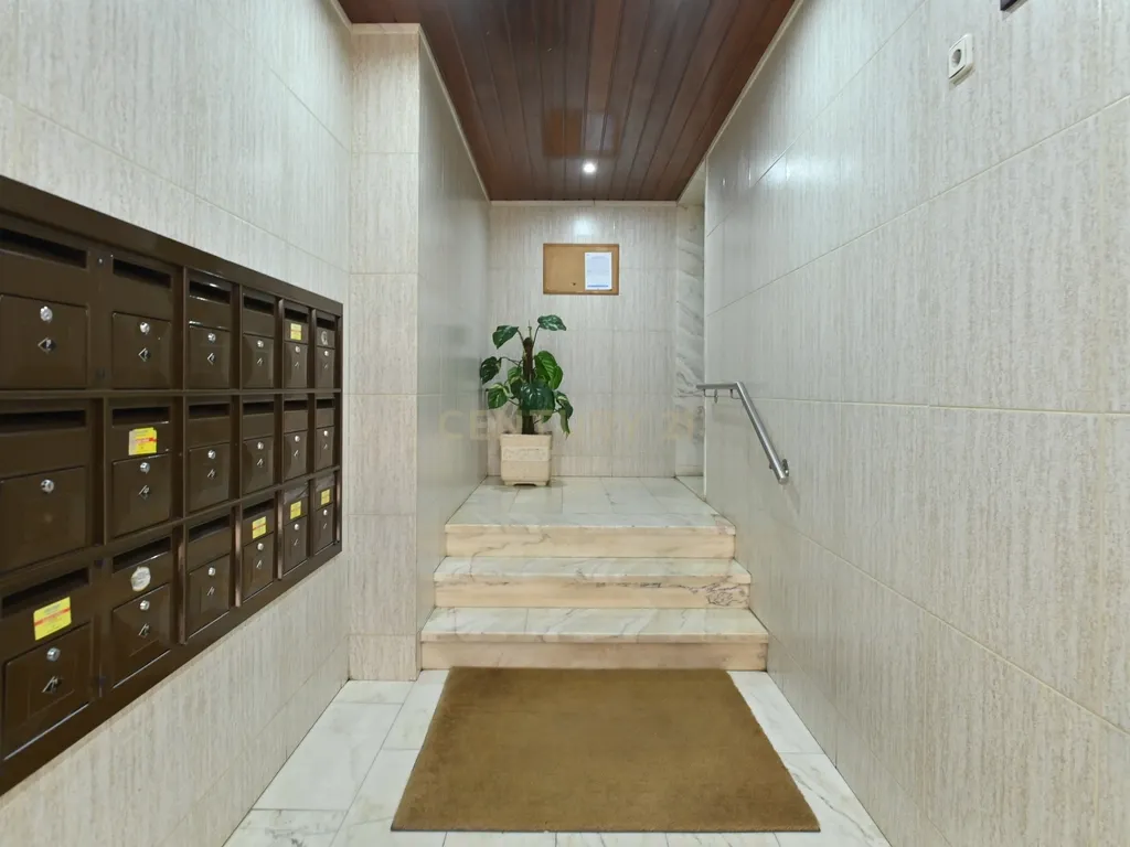 T2 Totalmente Remodelado em Carnaxide - Image 24