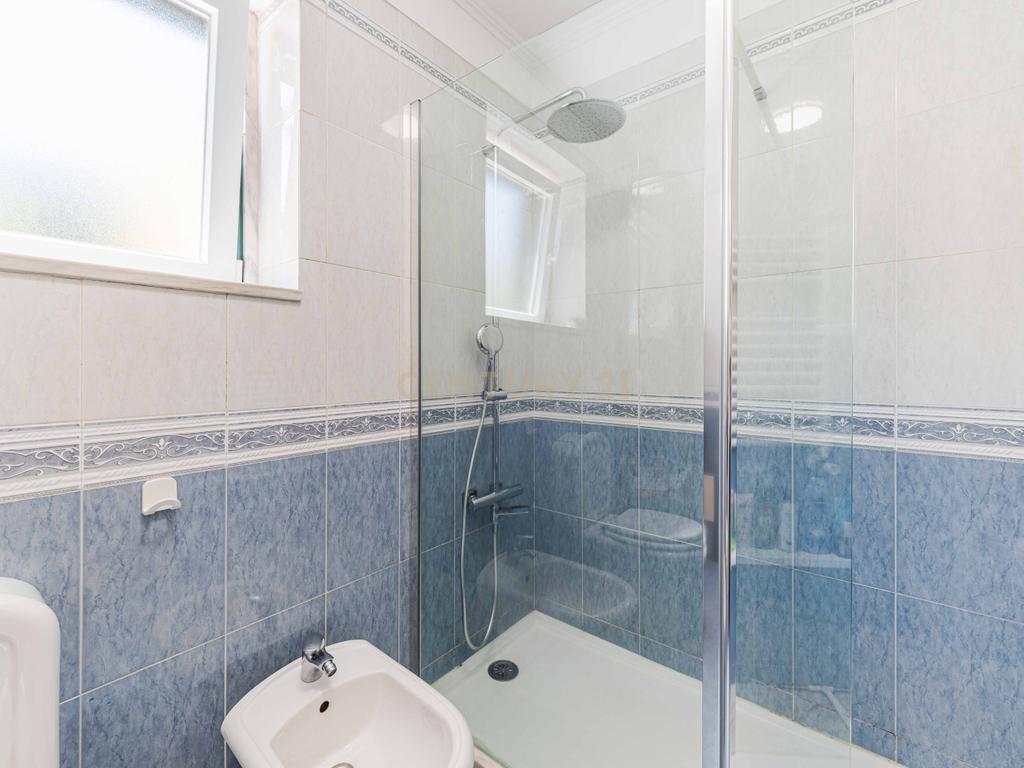 Apartamento T1 em Parede (Cascais)  | Excelente Localização - Image 28
