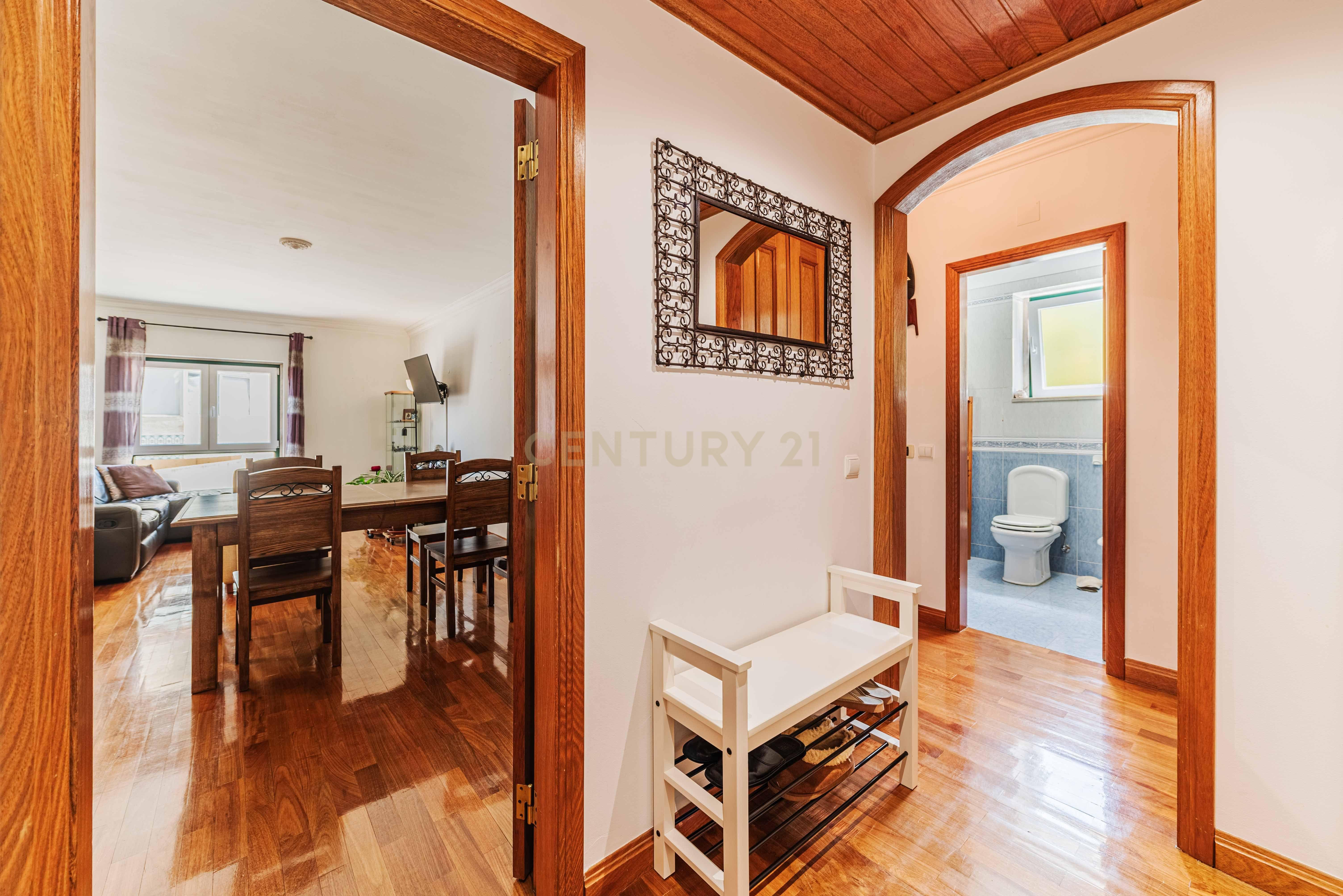 Apartamento T1 em Parede (Cascais) | Excelente Localização - Image 7