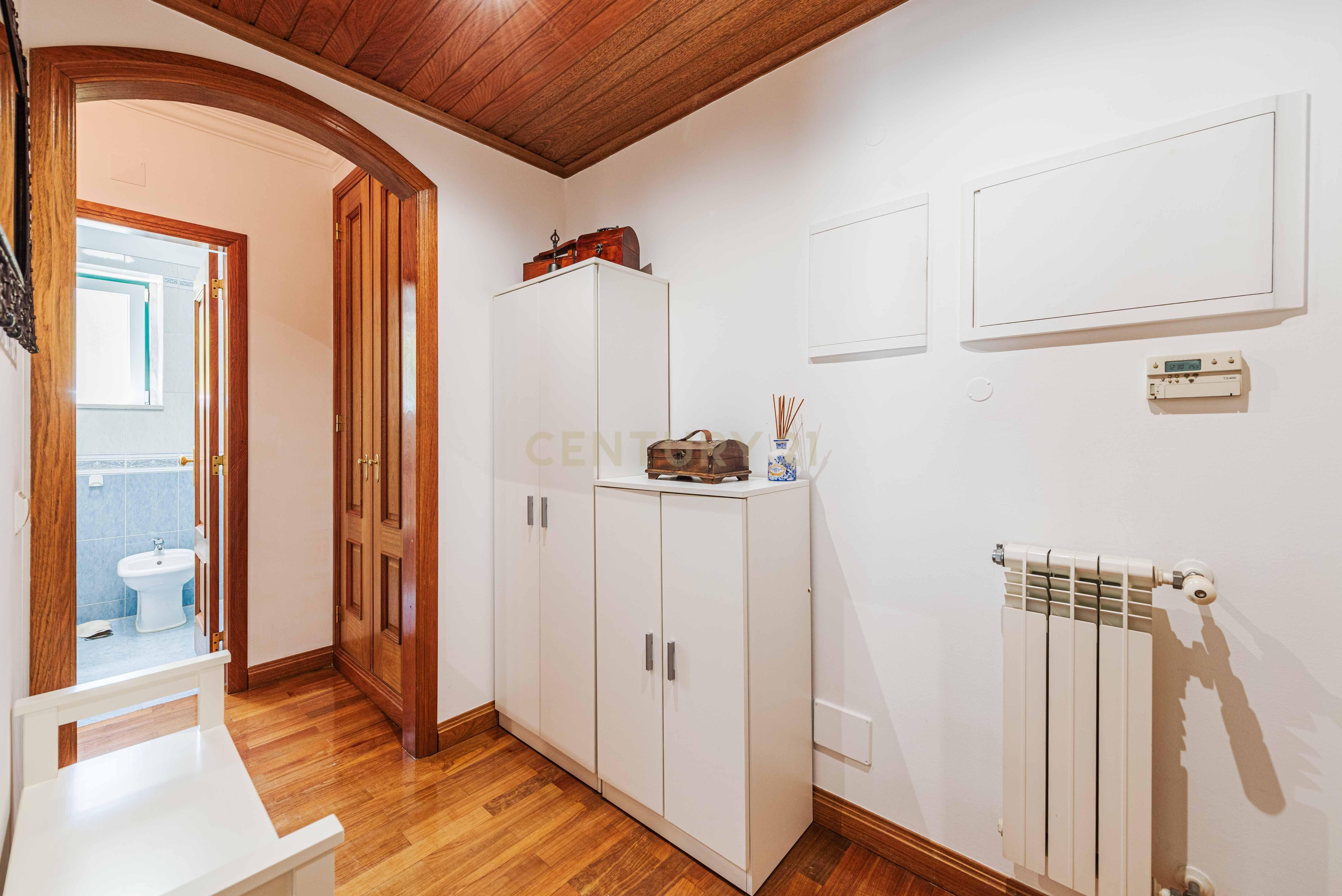 Apartamento T1 em Parede (Cascais) | Excelente Localização - Image 8