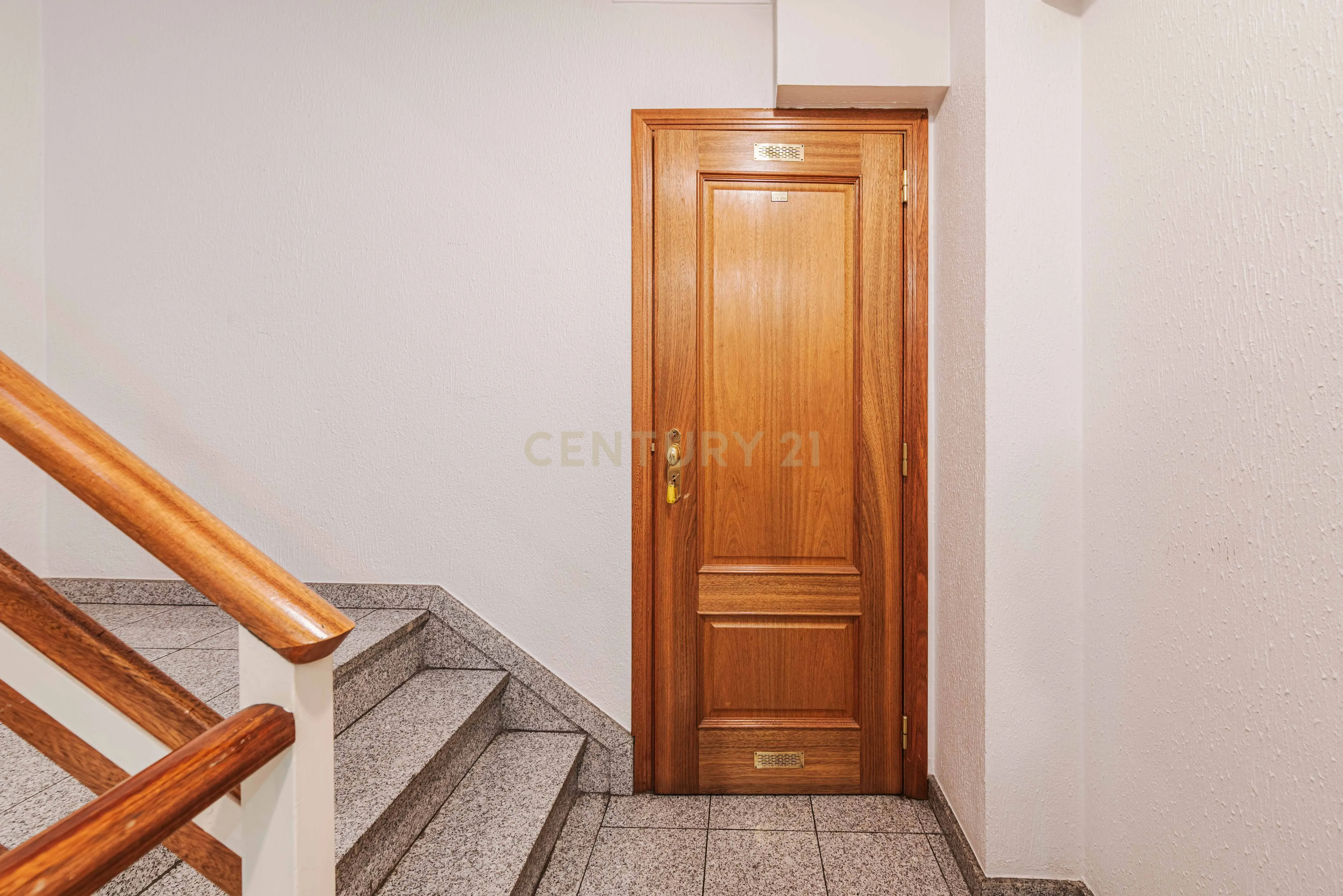 Apartamento T1 em Parede (Cascais) | Excelente Localização - Image 30