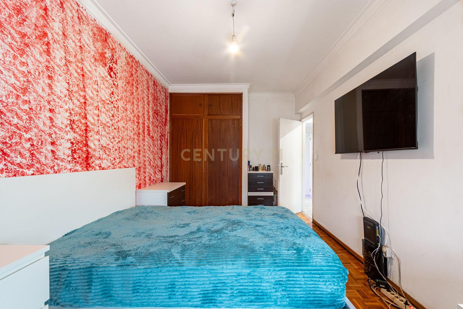 APARTAMENTO T2 FAMÕES - ODIVELAS - Image 13