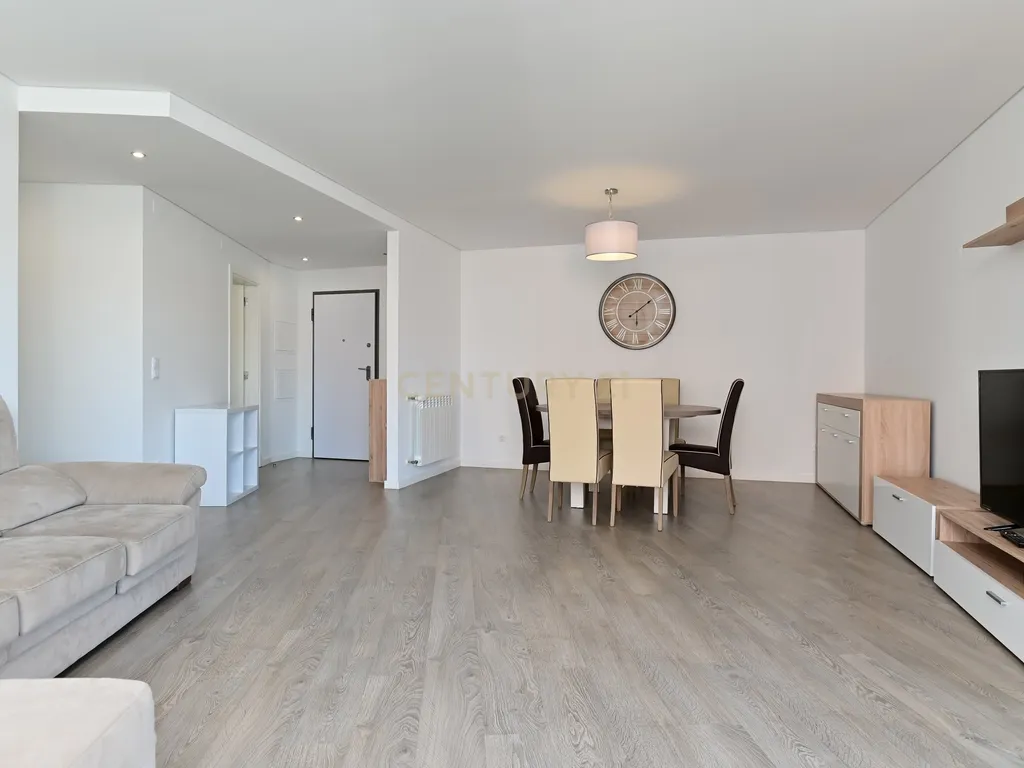 Apartamento com 3 quartos, vista mar, na Parede, Cascais . - Image 3