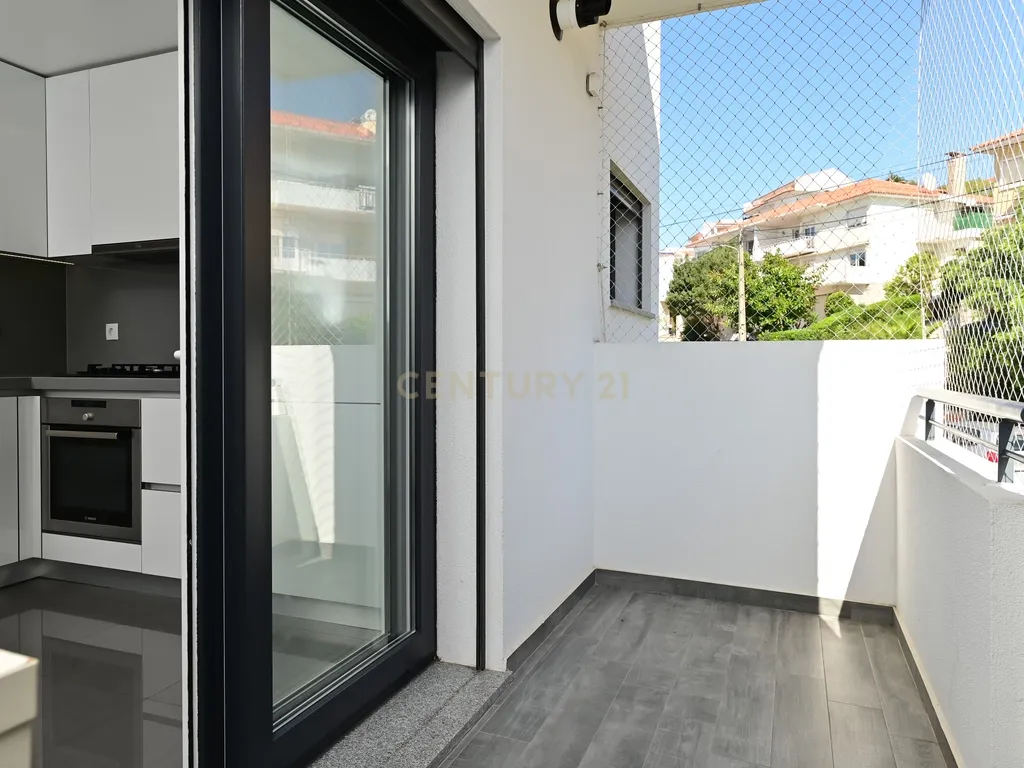 Apartamento com 3 quartos, vista mar, na Parede, Cascais . - Image 9