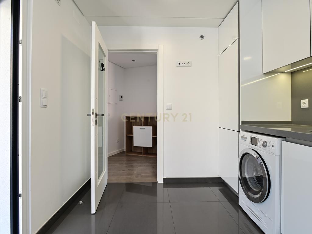 Apartamento com 3 quartos, vista mar, na Parede, Cascais . - Image 6