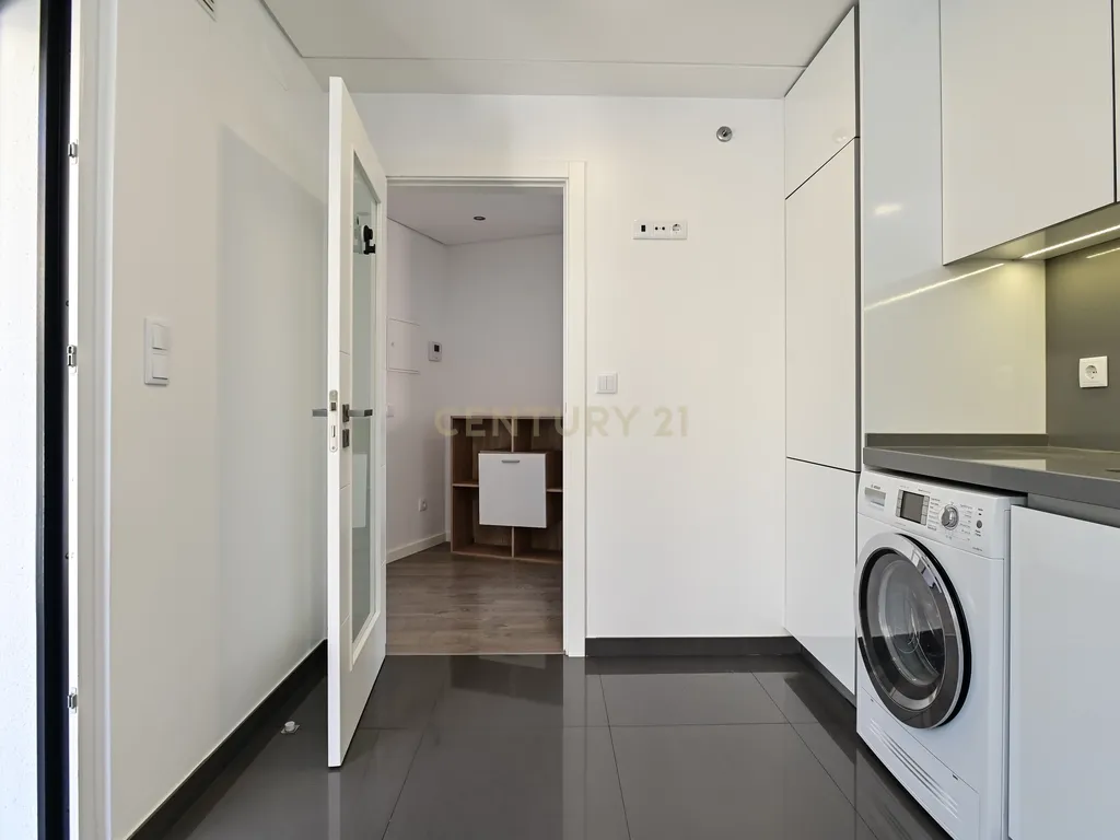 Apartamento com 3 quartos, vista mar, na Parede, Cascais . - Image 6