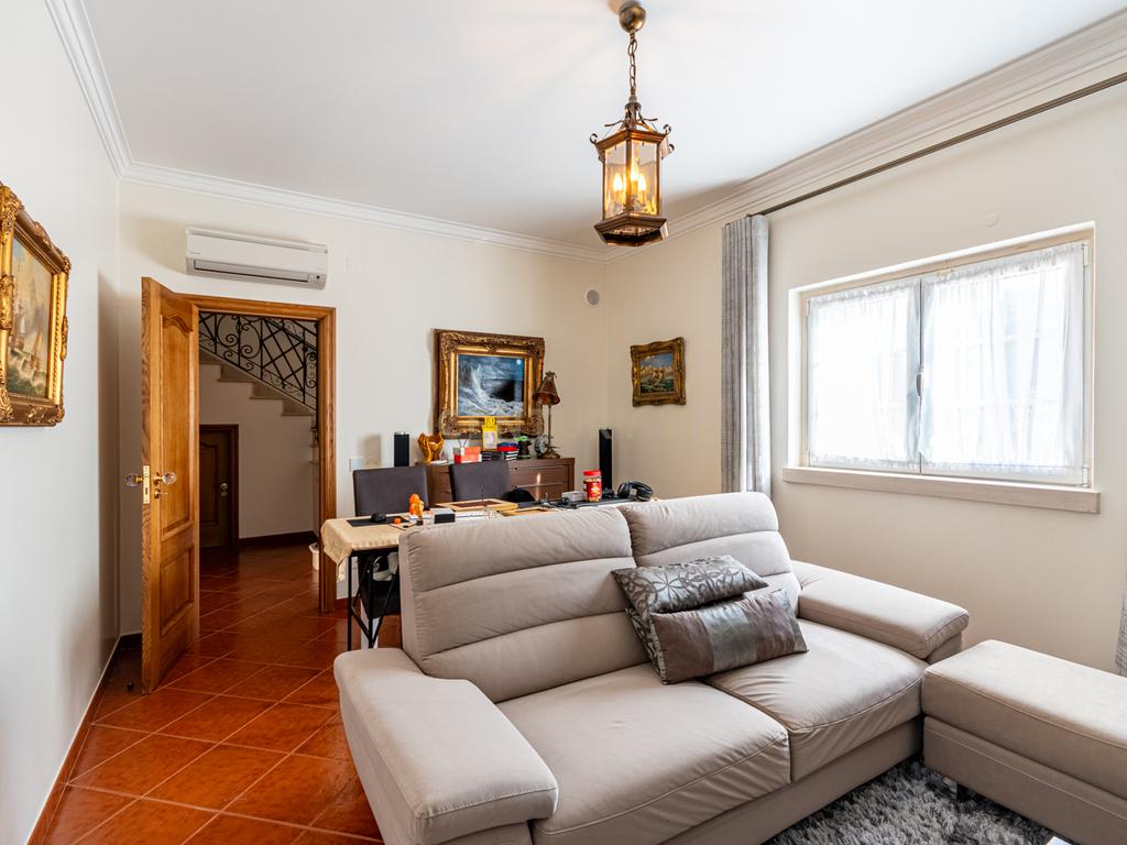 MORADIA EM SANTARÉM - CONFORTO E ELEGÂNCIA - Image 14