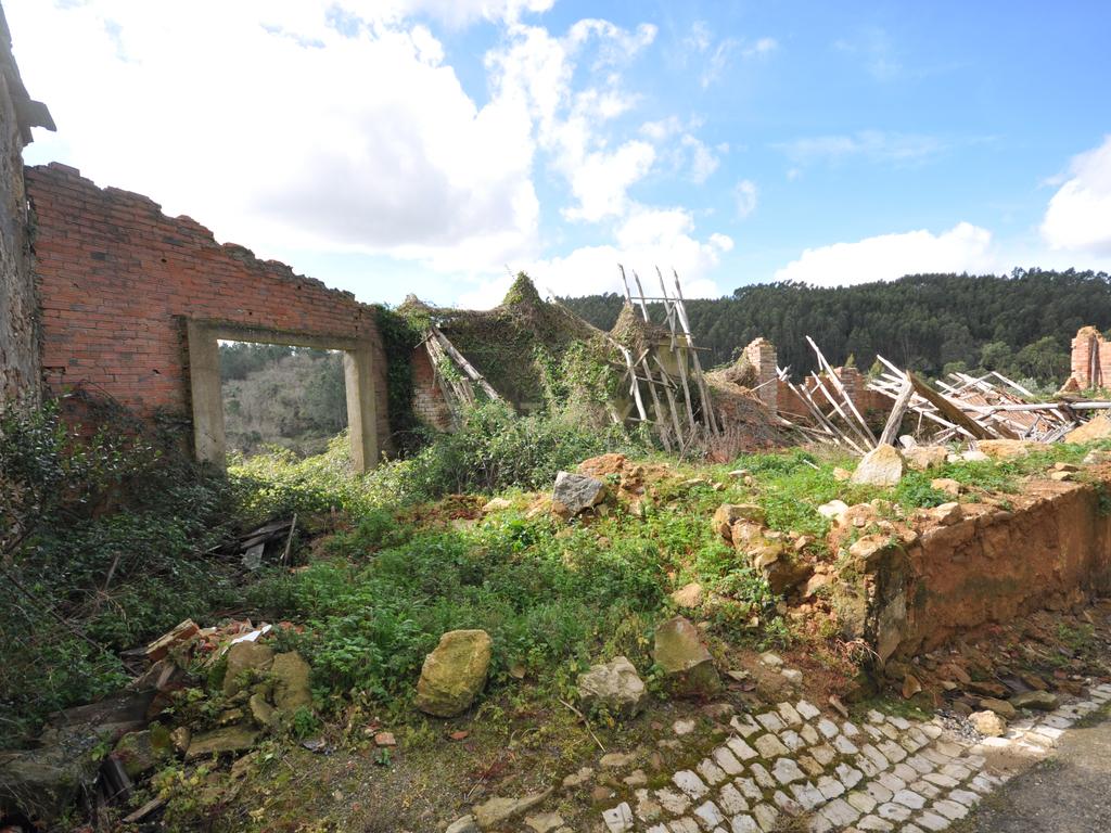 Terreno com Projeto Arquitetónico Aprovado para Quatro Moradias. - Image 21