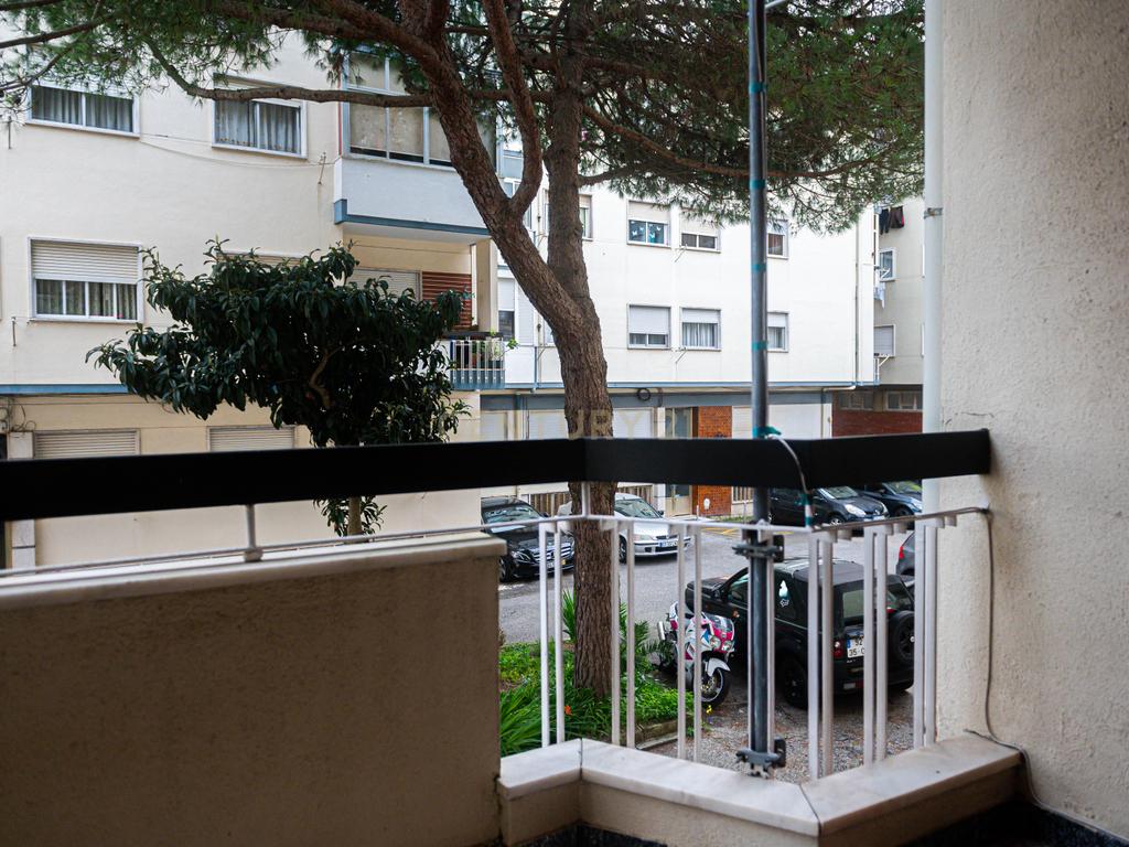Apartamento T3 Queluz- Parque Urbano Felicio Loureiro - Image 14