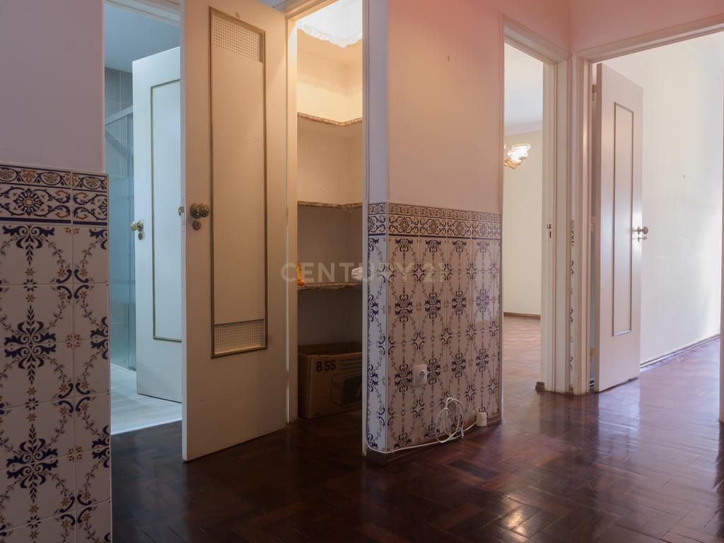 Apartamento T3 Queluz- Parque Urbano Felicio Loureiro - Image 8