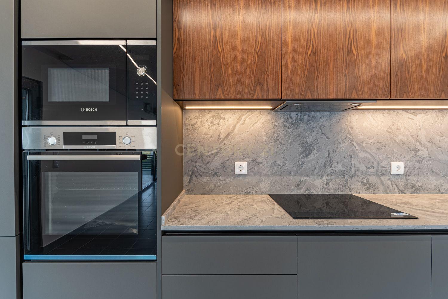 Vende-se Moradia T5 de Arquitetura Contemporânea em Localização Privilegiada – Famões, Odivelas - Image 58