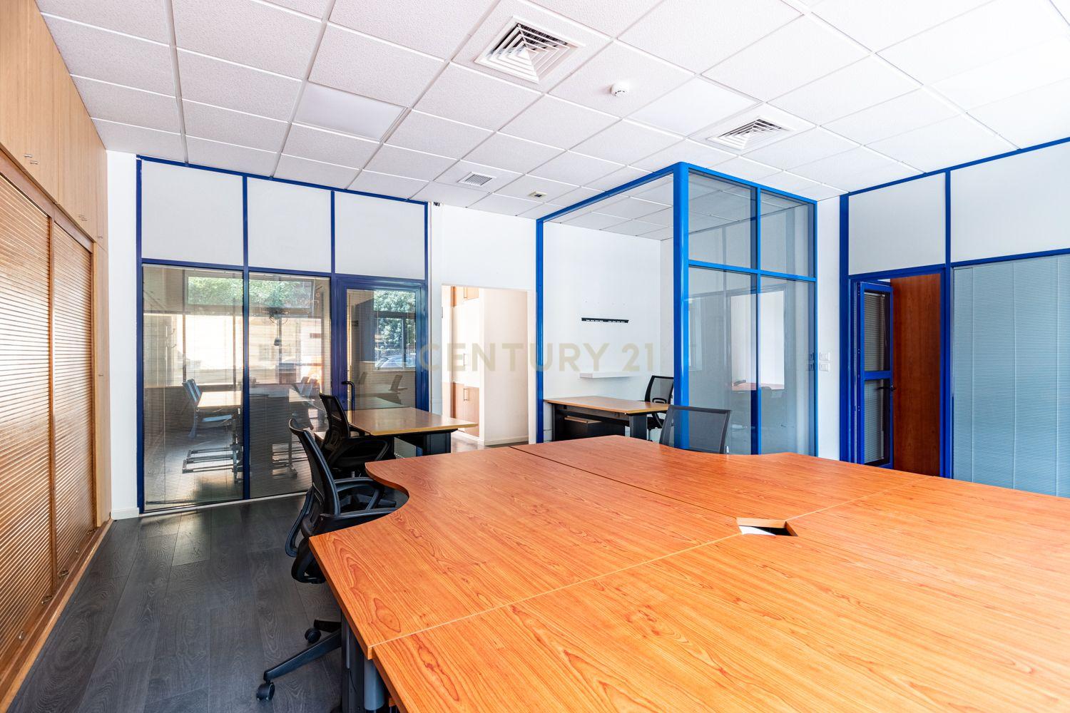 ESPAÇO COMERCIAL / ESCRITÓRIO NO LUX PARK BARCARENA - Image 8