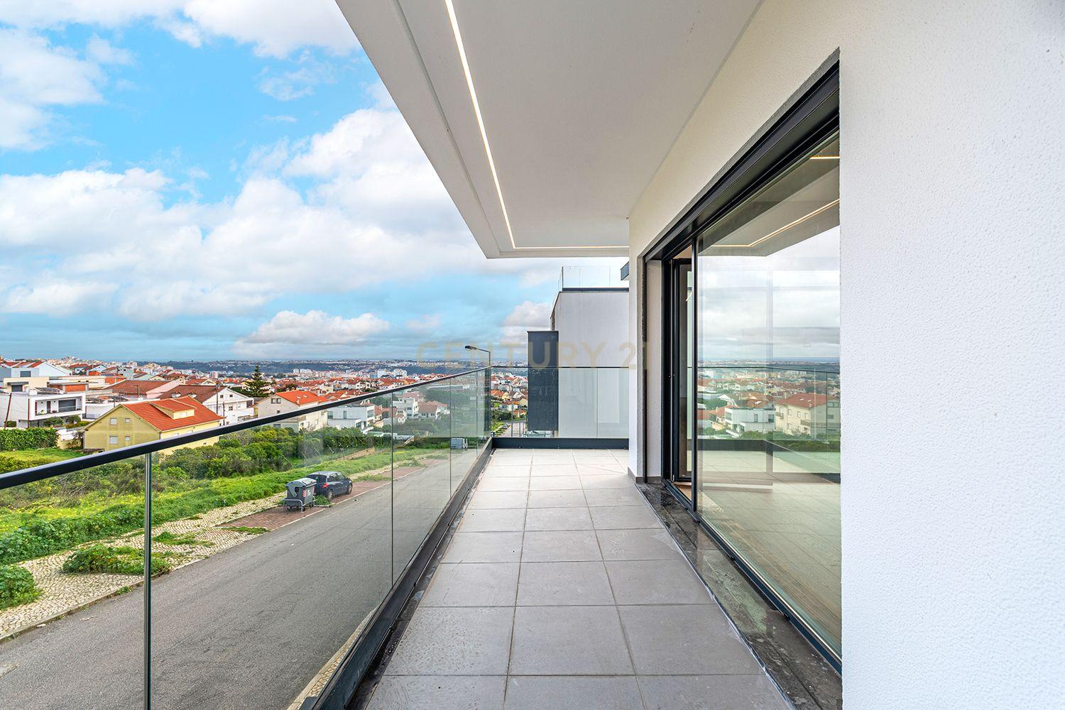 Vende-se Moradia T5 de Arquitetura Contemporânea em Localização Privilegiada – Famões, Odivelas - Image 15