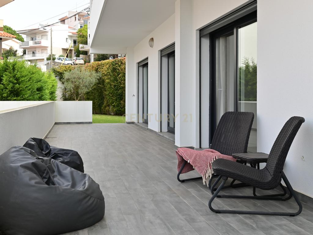 Apartamento T3 em condomínio fechado, Parede, Cascais. Vista Mar no terraço. - Image 7