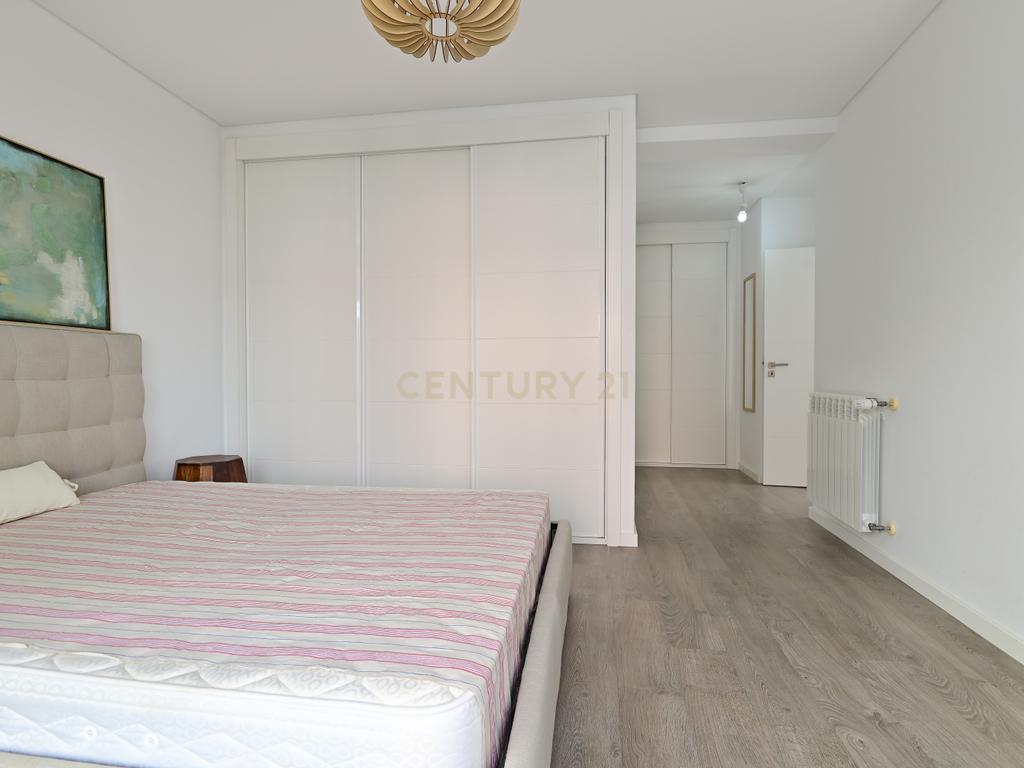 Apartamento T3 em condomínio fechado, Parede, Cascais. Vista Mar no terraço. - Image 18
