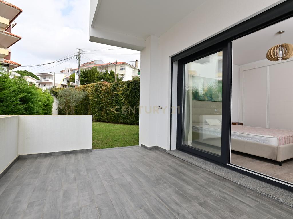 Apartamento T3 em condomínio fechado, Parede, Cascais. Vista Mar no terraço. - Image 9