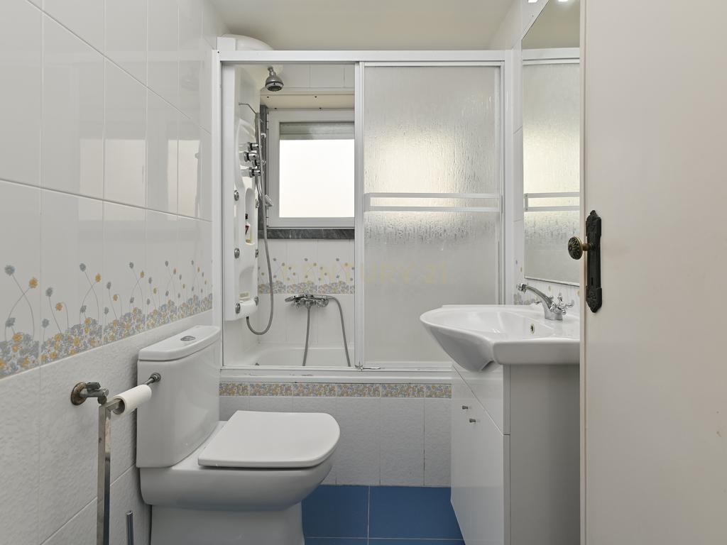 Moradia T6 Algueirão - Image 8