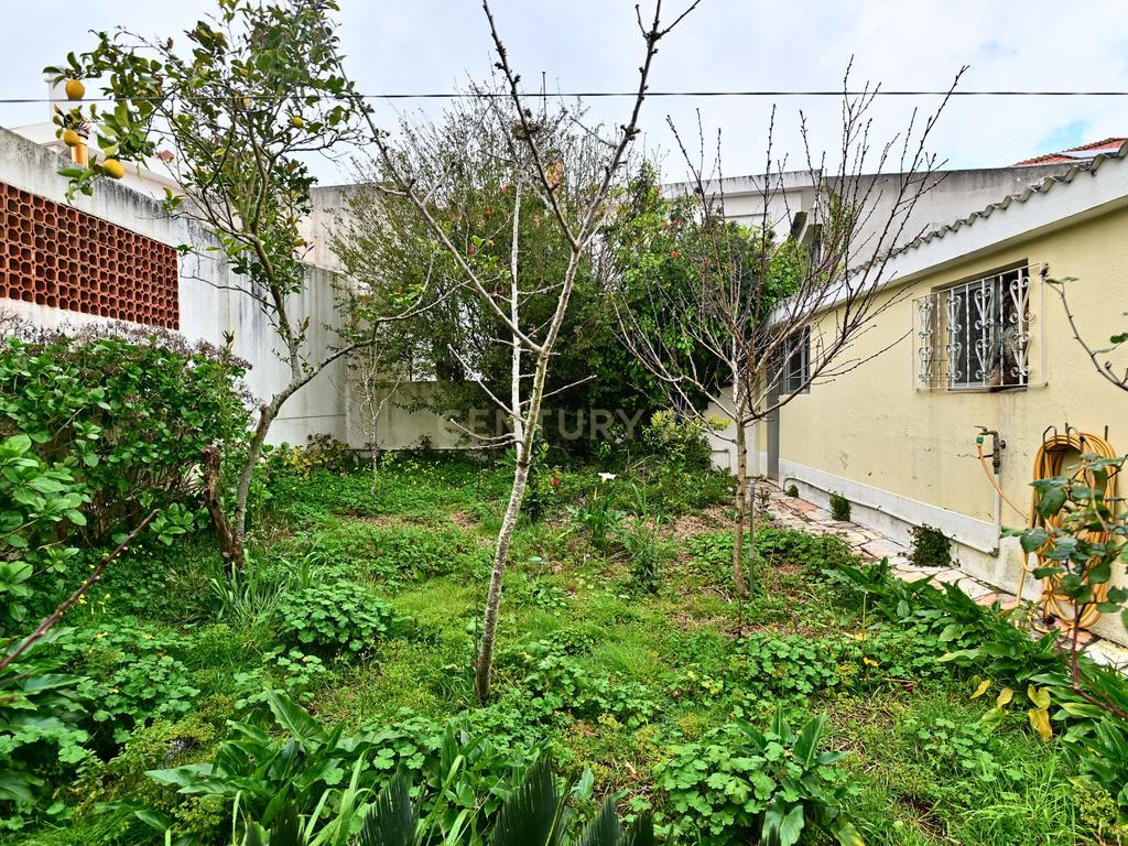 Moradia T6 Algueirão - Image 34