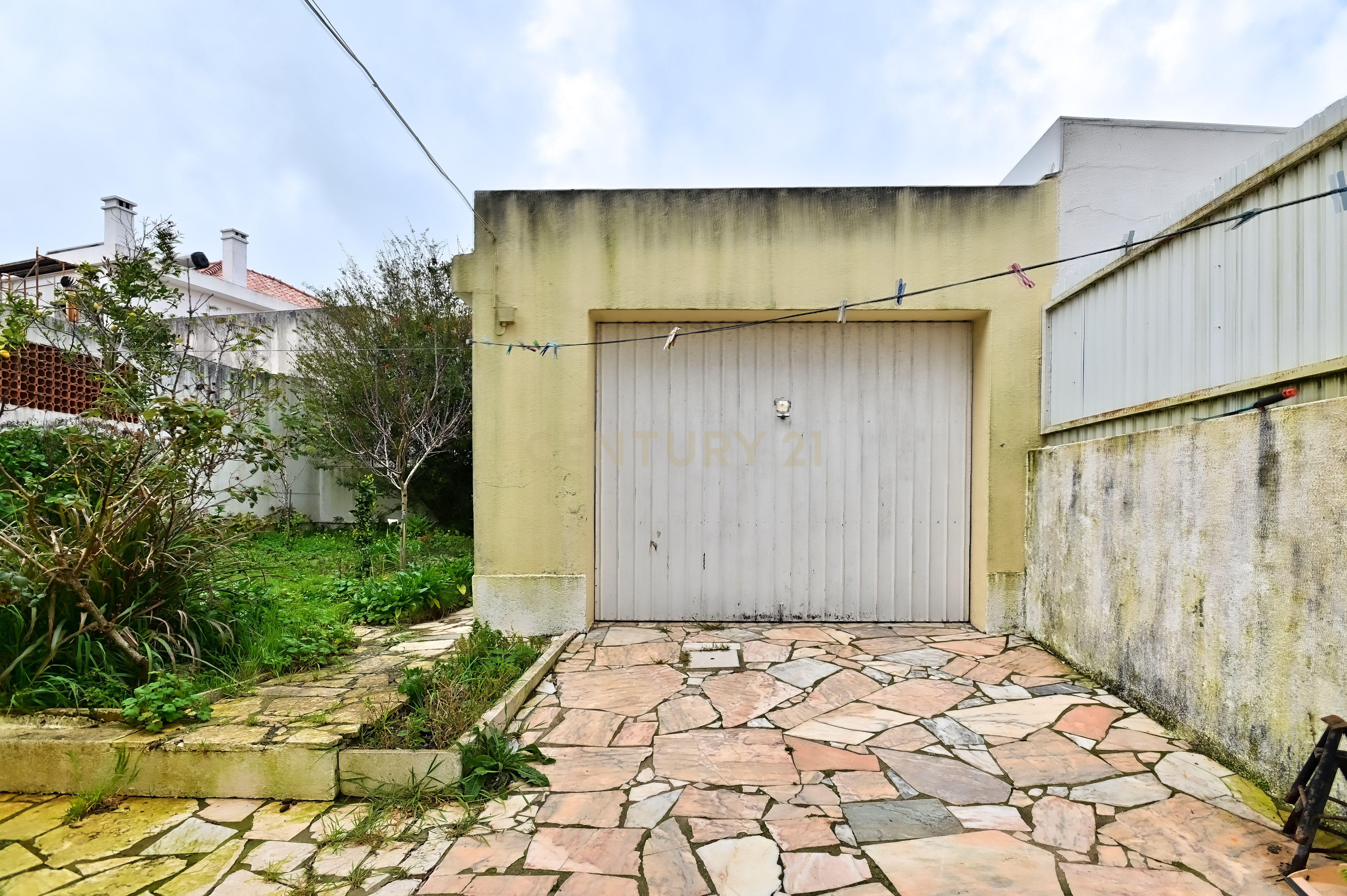 Moradia T6 Algueirão - Image 30