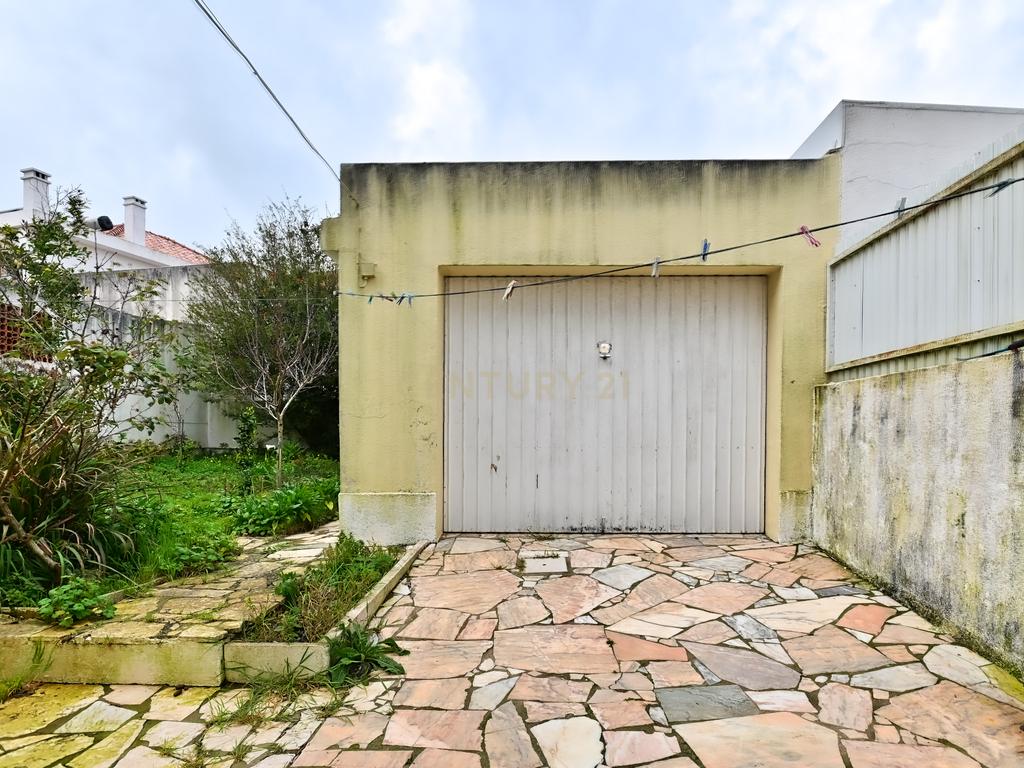 Moradia T6 Algueirão - Image 30