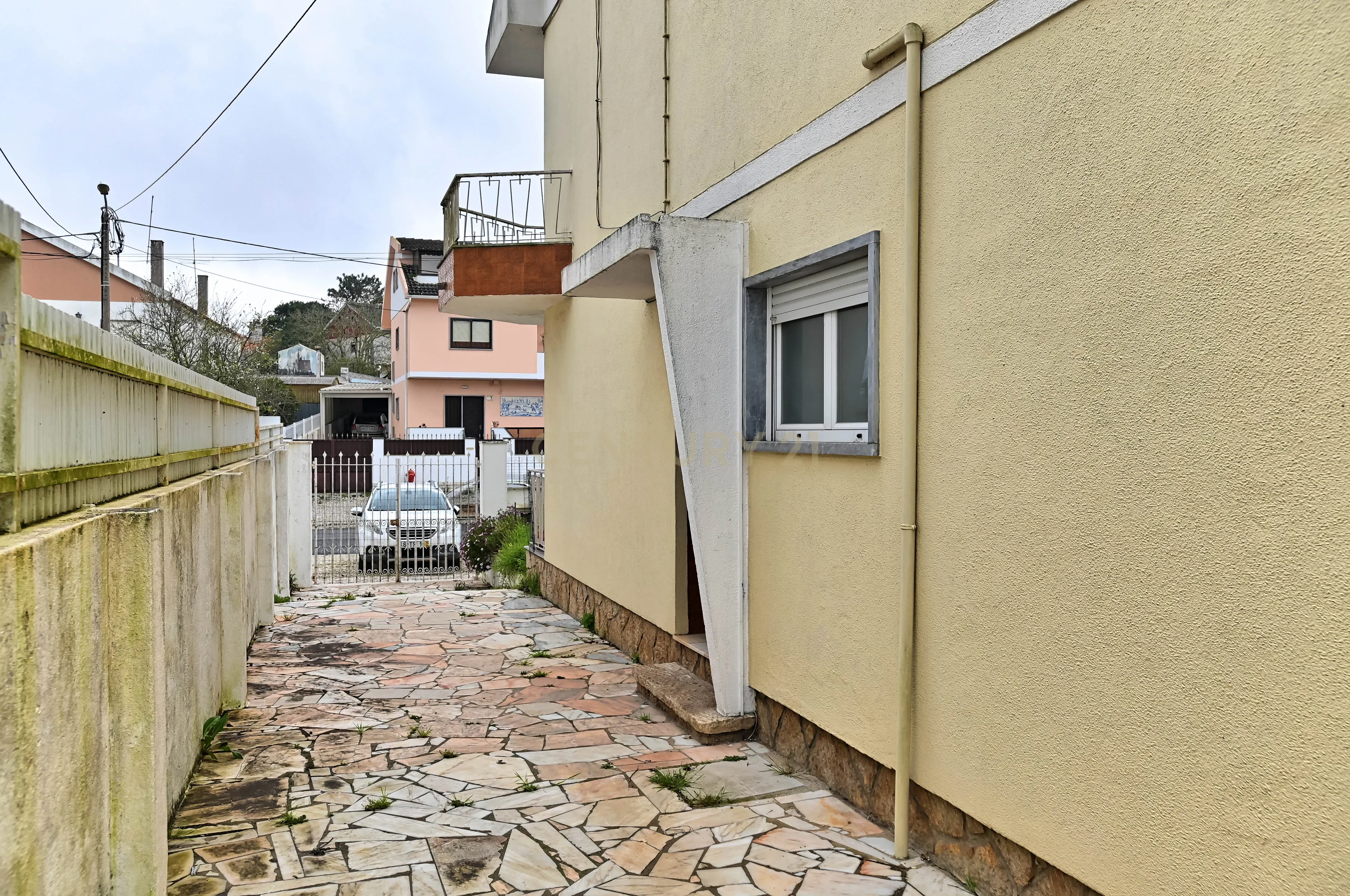 Moradia T6 Algueirão - Image 35