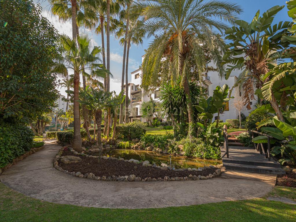 Apartamento Moderno em Málaga com Piscina e Proximidade à Praia - Image 28