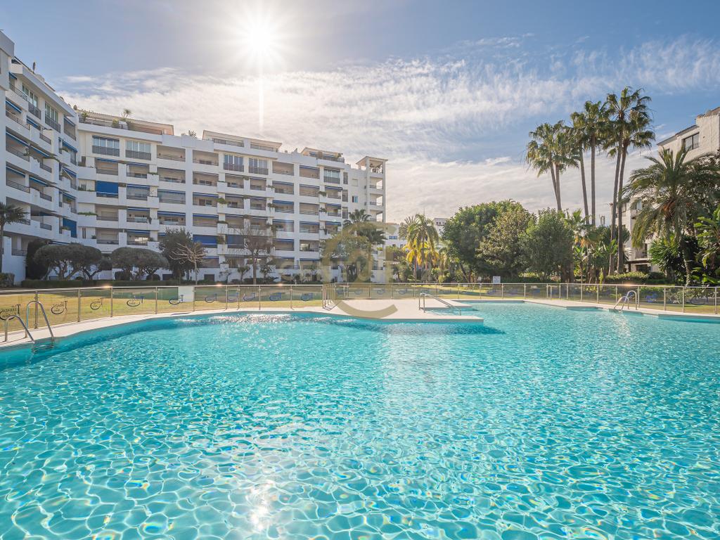 Apartamento Moderno em Málaga com Piscina e Proximidade à Praia - Image 22