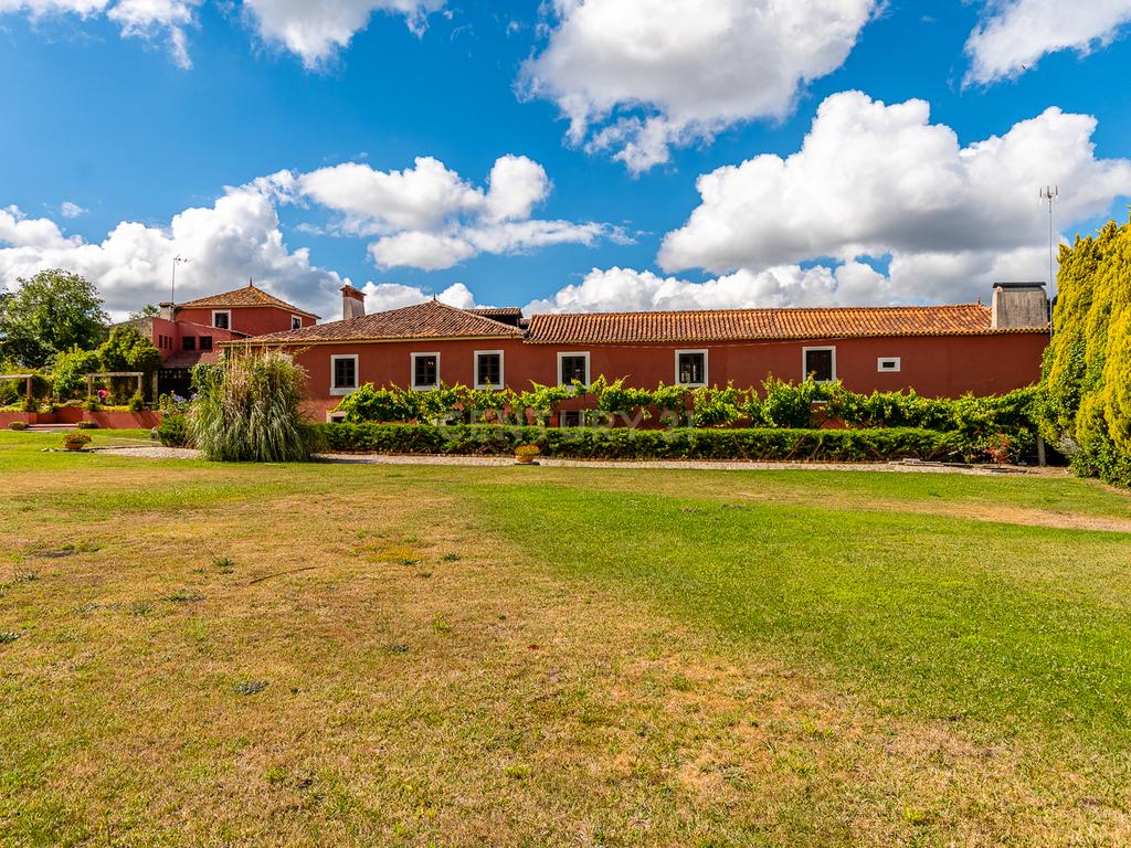 Quinta Velha - “Tenha uma propriedade de luxo perto mas longe dos principais centros.” - Image 16